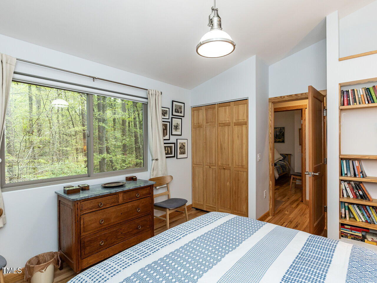 1604 Meadow Lane