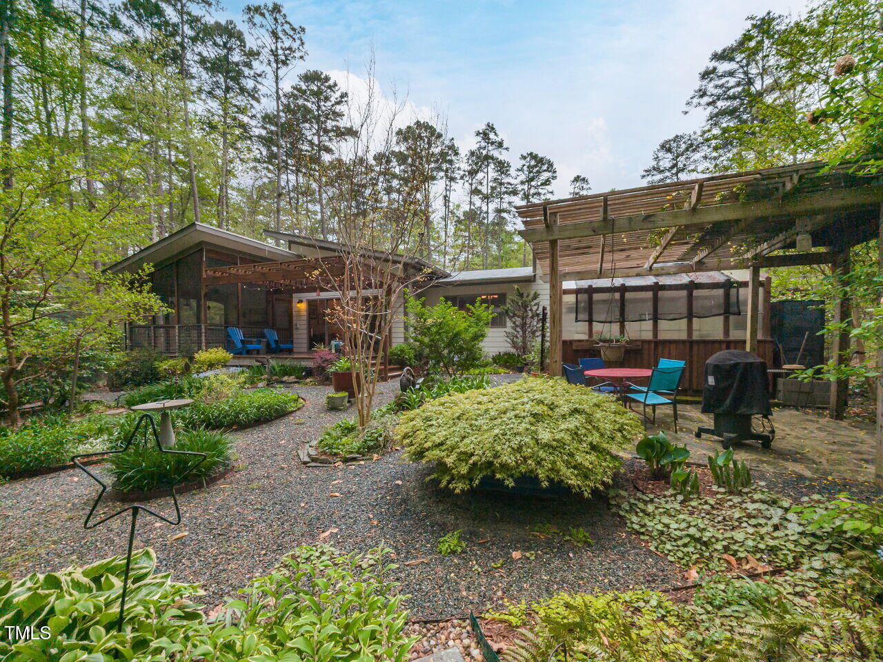 1604 Meadow Lane