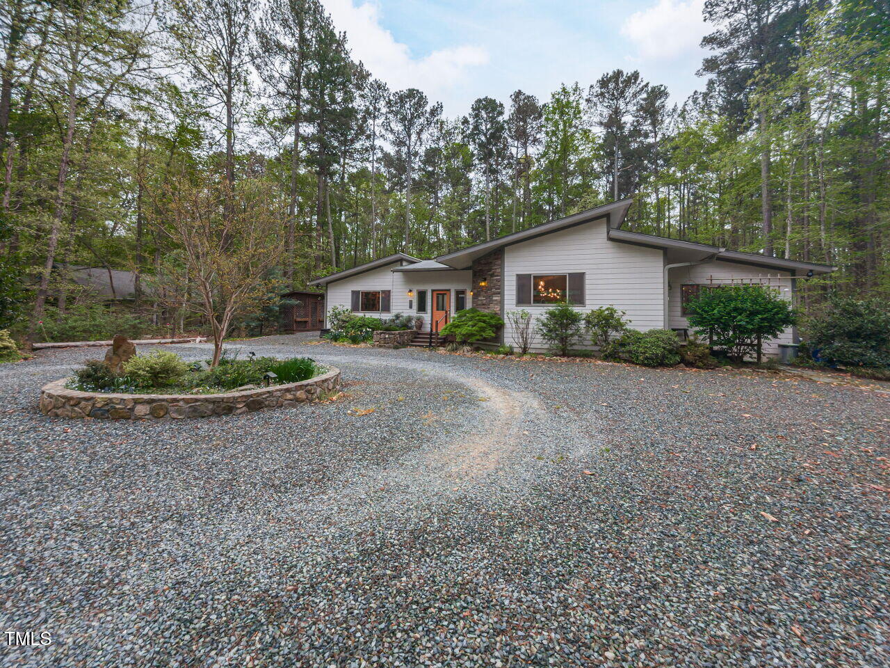 1604 Meadow Lane