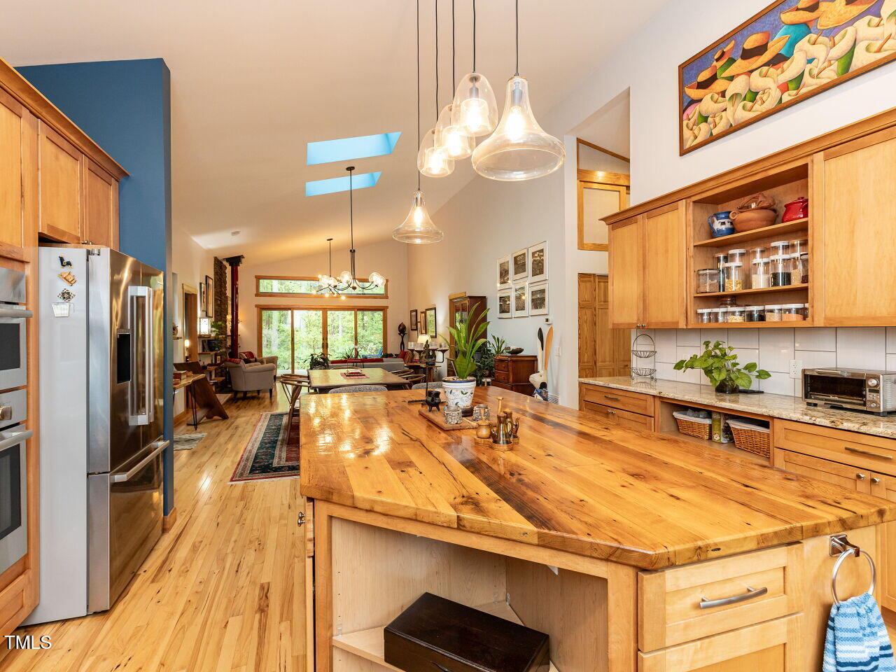 1604 Meadow Lane