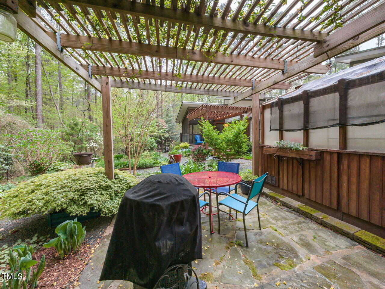 1604 Meadow Lane