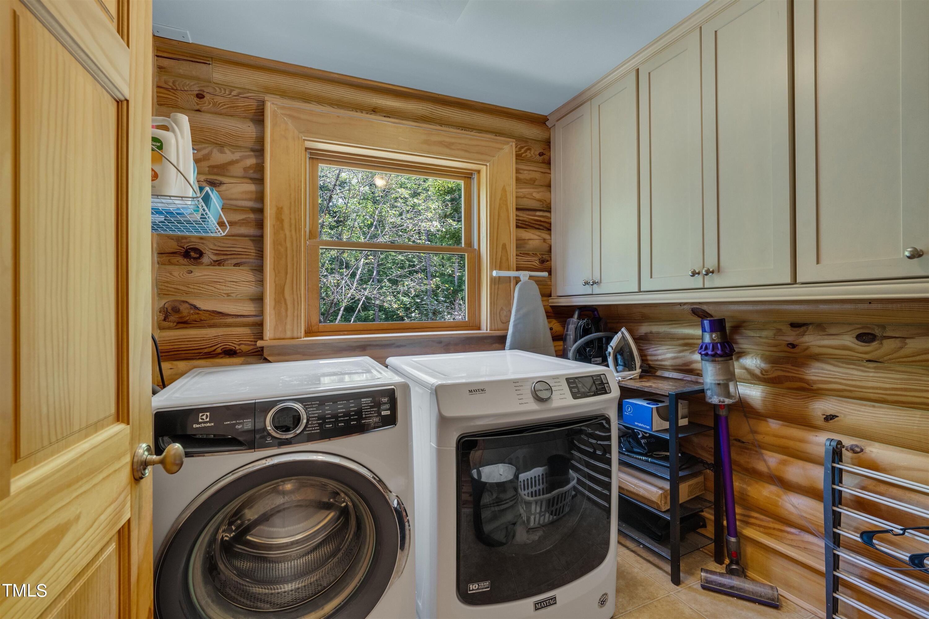 4307 Mystic Lane, Hillsborough