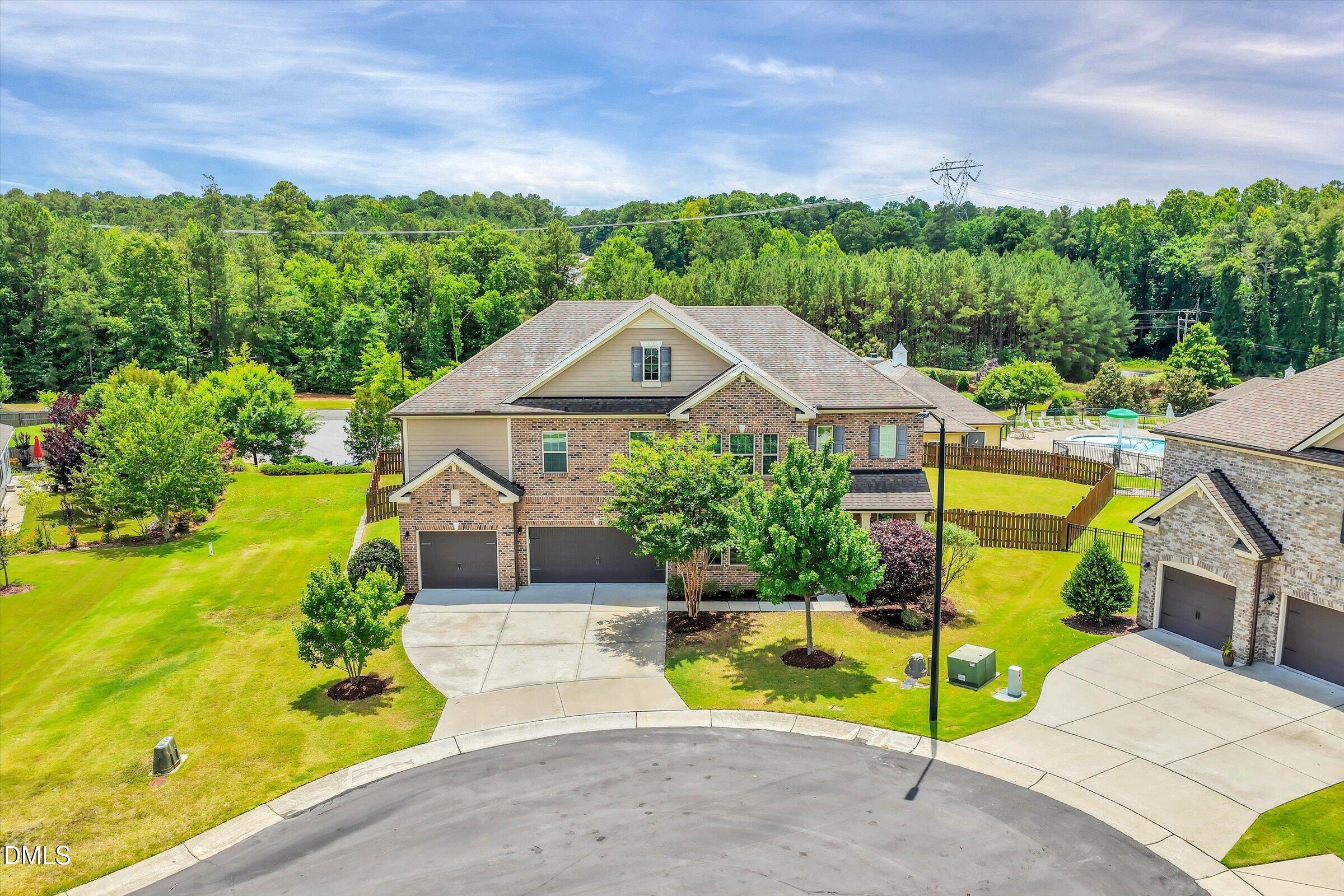 105 Canoe Brook Court