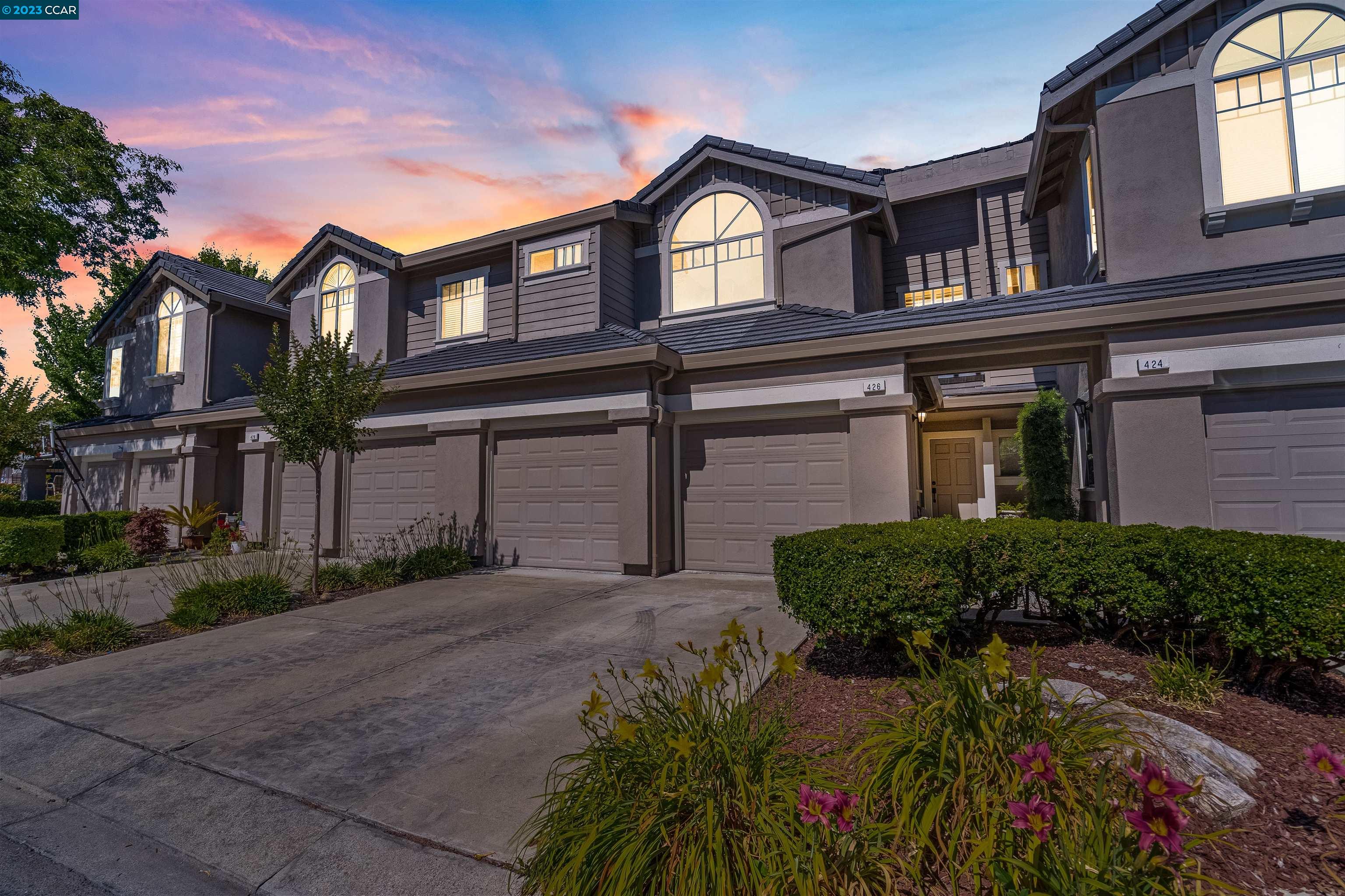 426 Sutton Cir