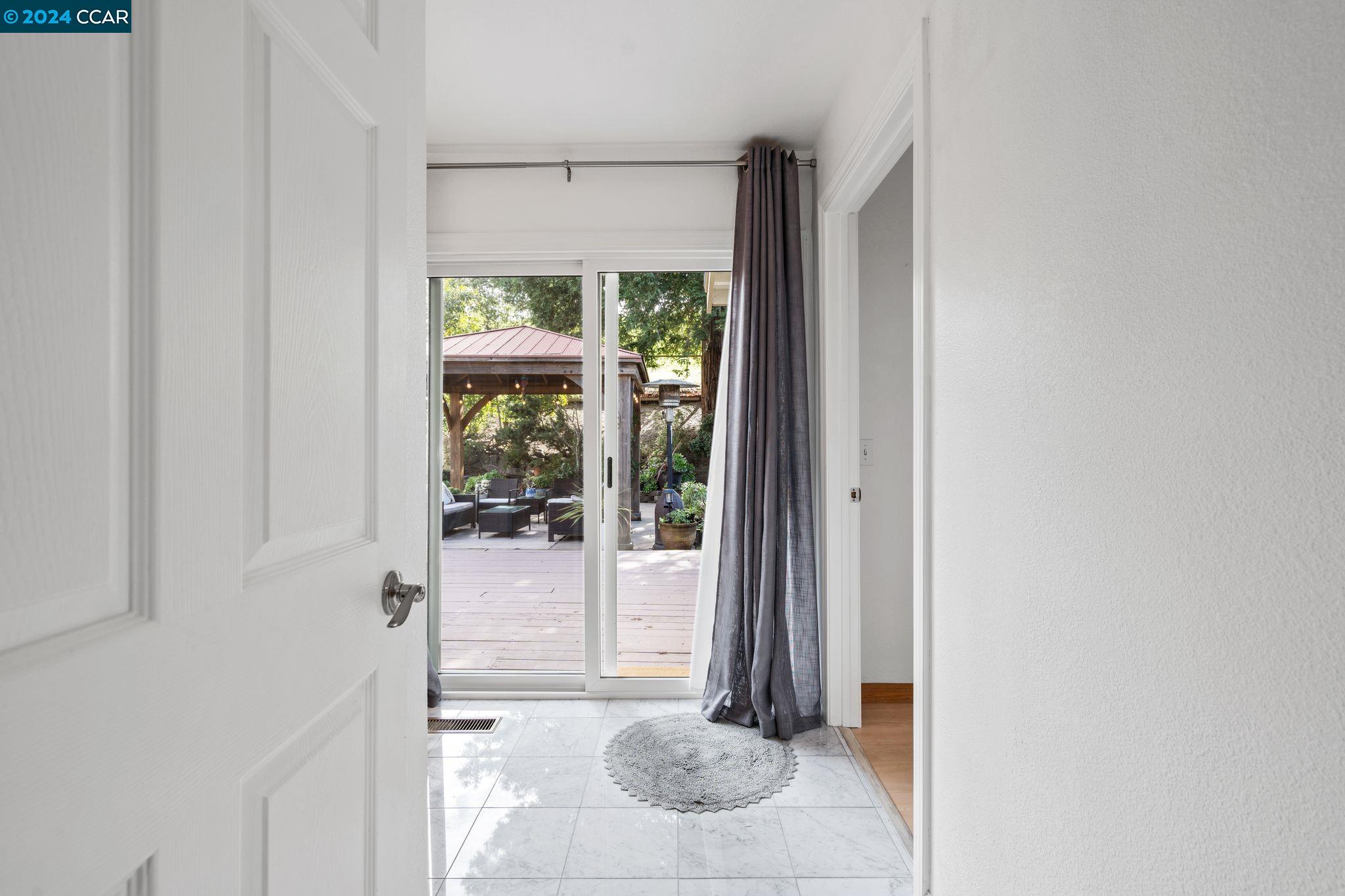 83 Molokai Ct