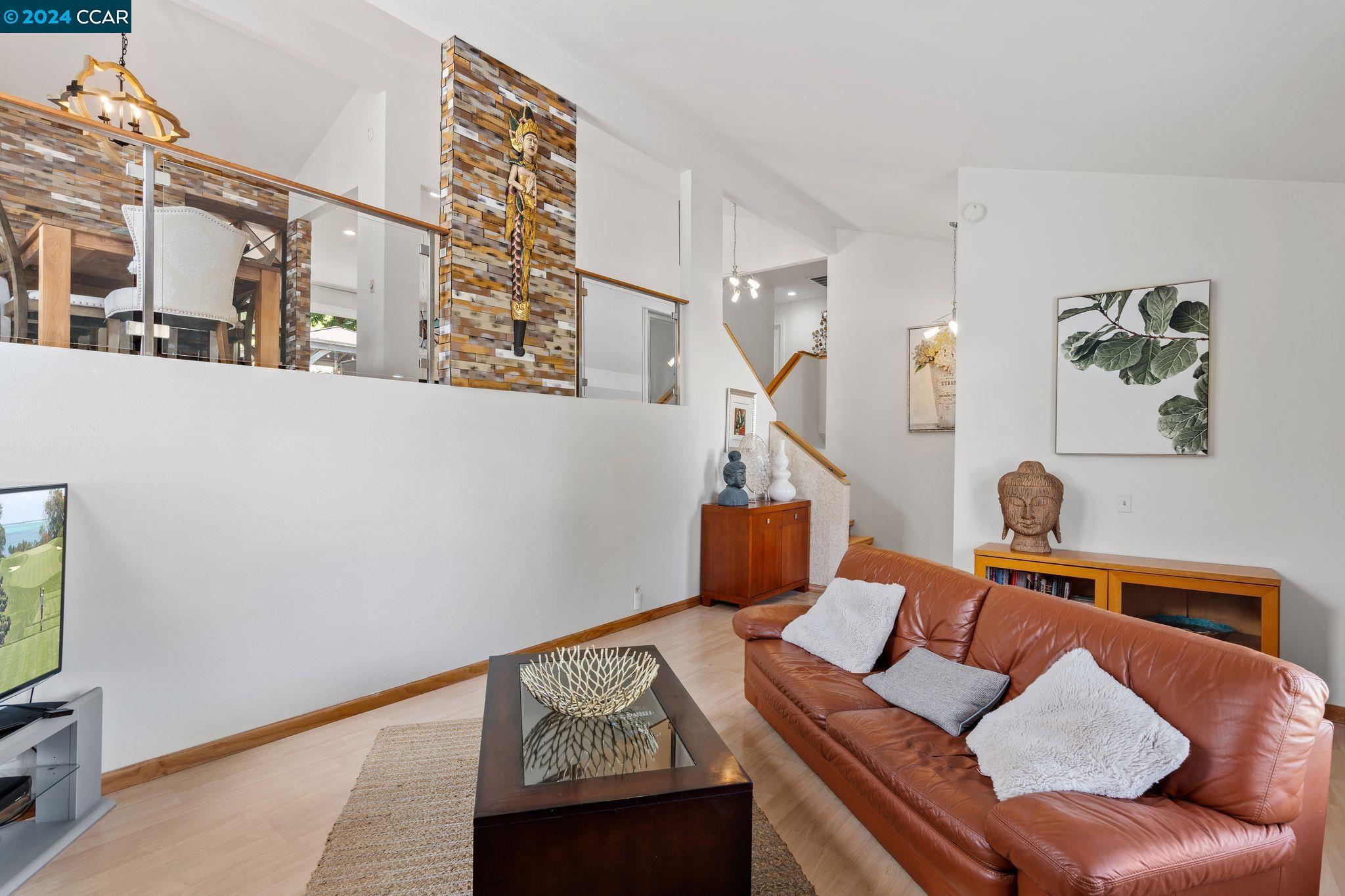 83 Molokai Ct