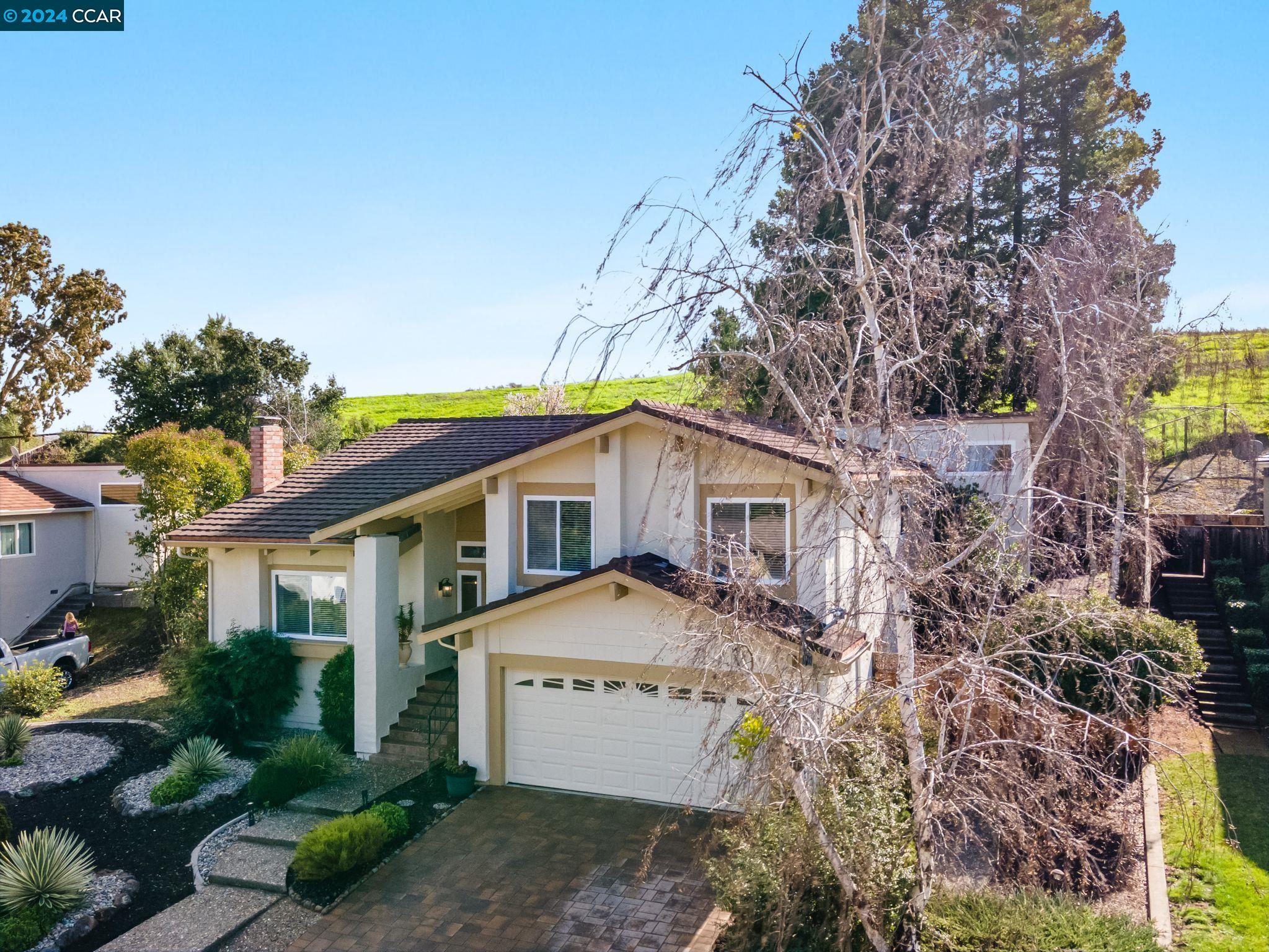 83 Molokai Ct