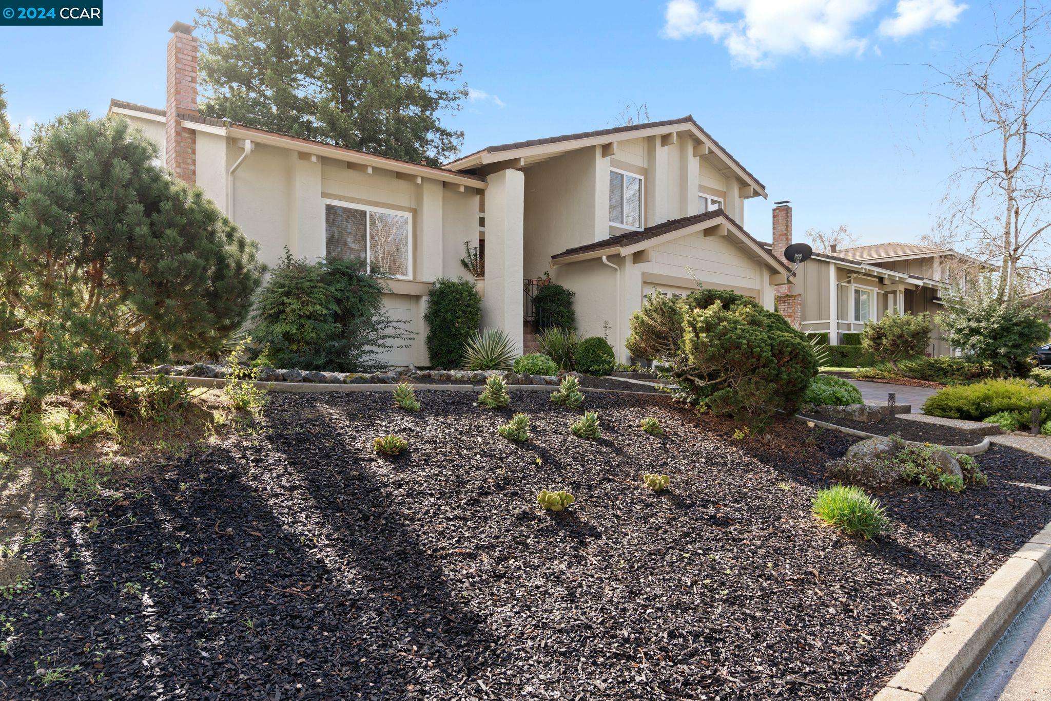 83 Molokai Ct