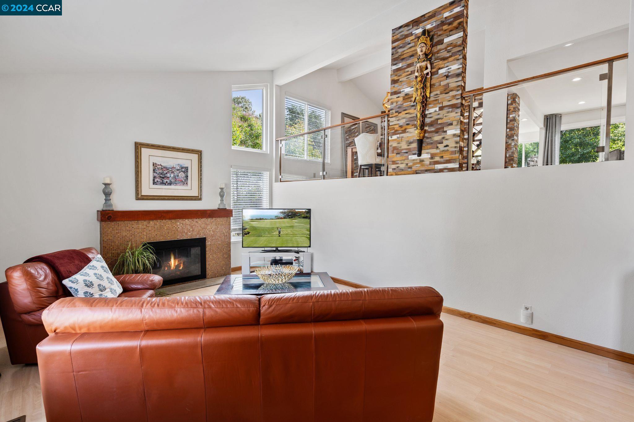 83 Molokai Ct