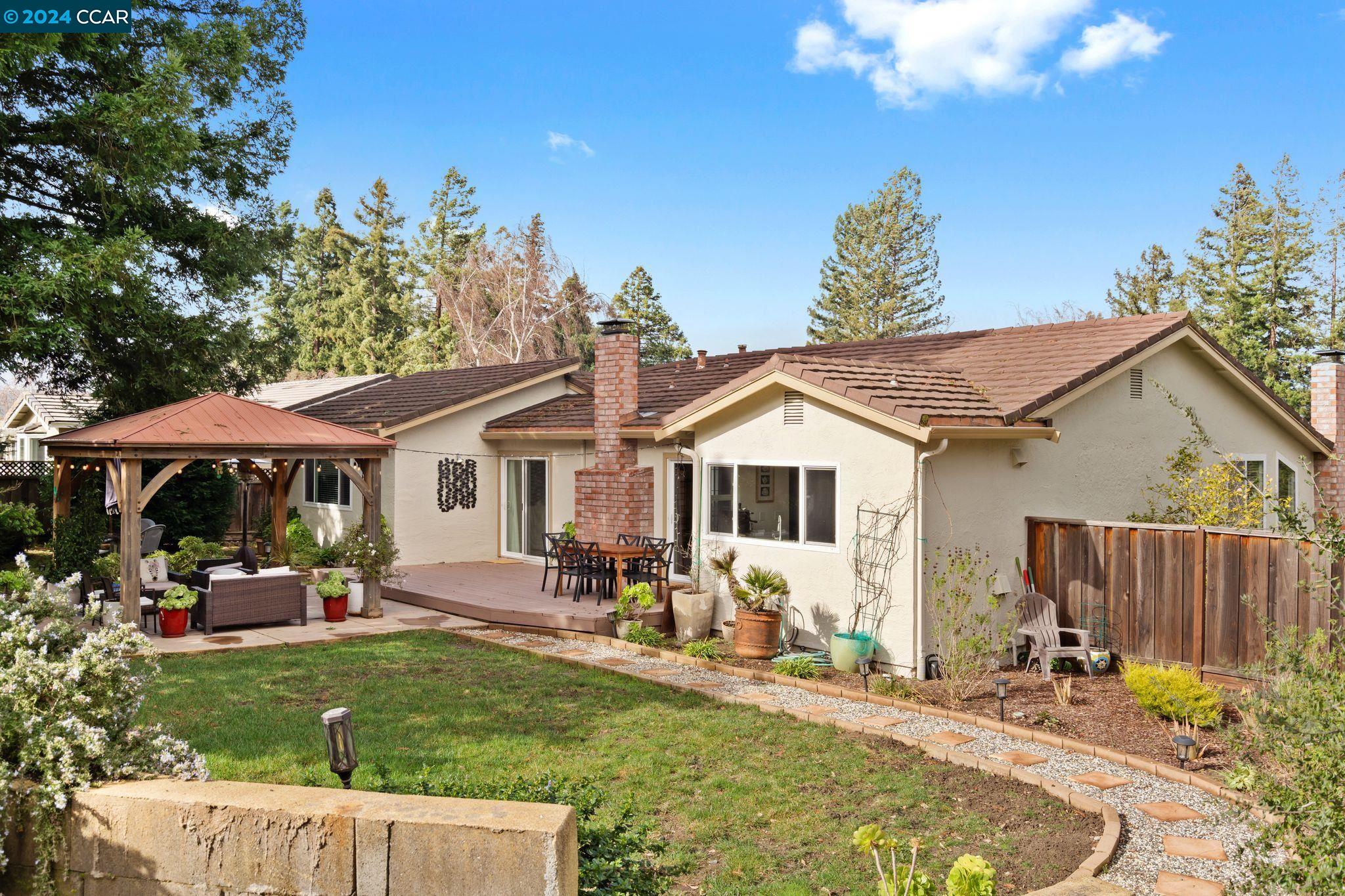 83 Molokai Ct