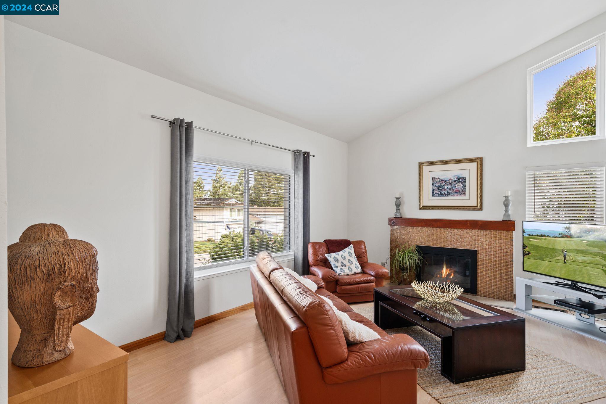 83 Molokai Ct
