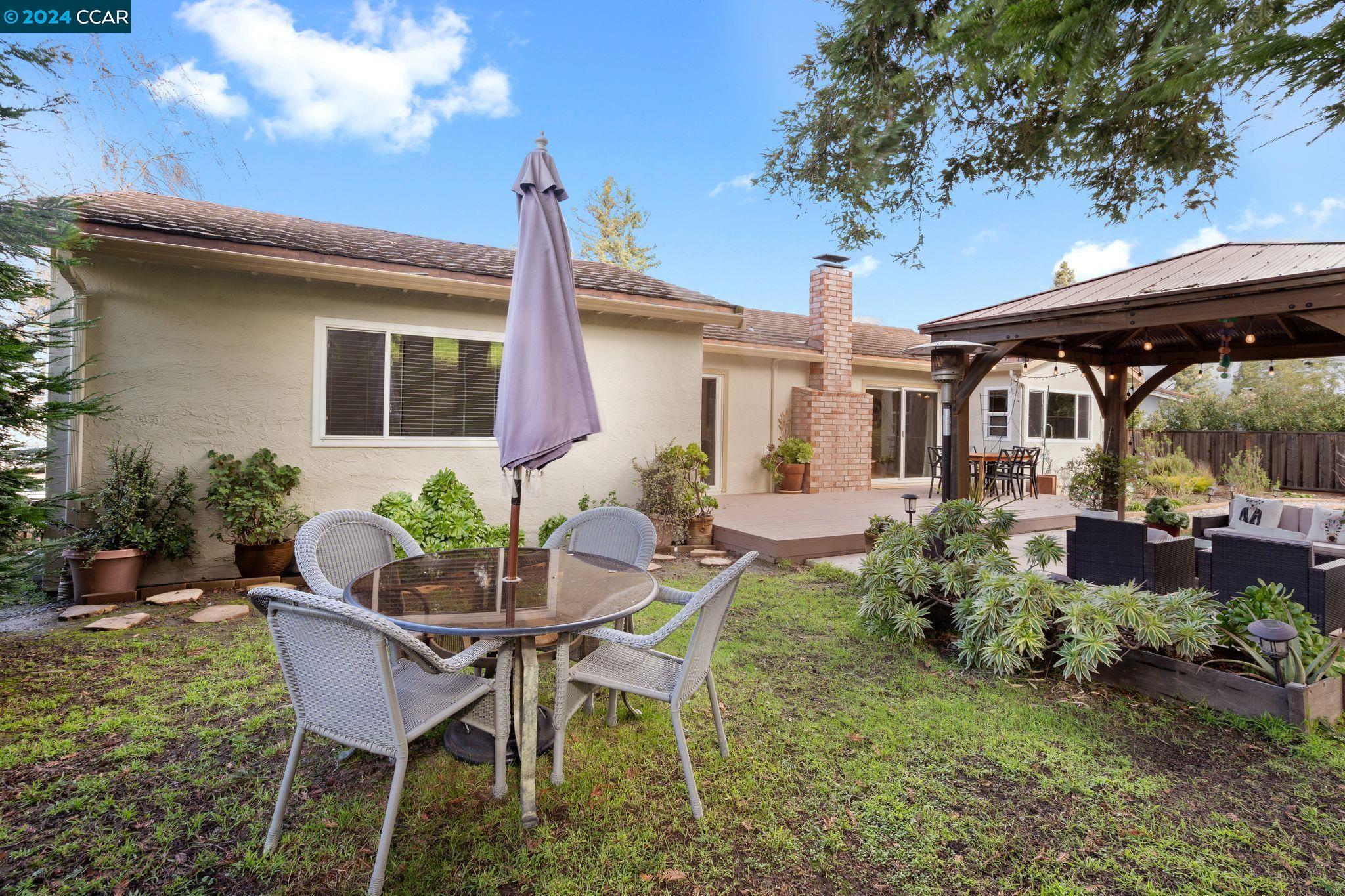 83 Molokai Ct