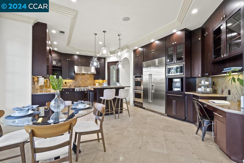 616 Sugarloaf Ct