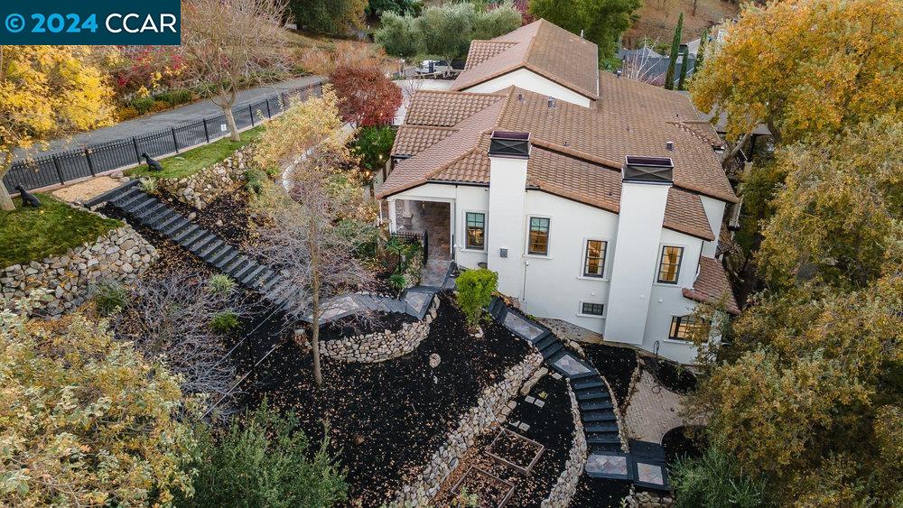616 Sugarloaf Ct