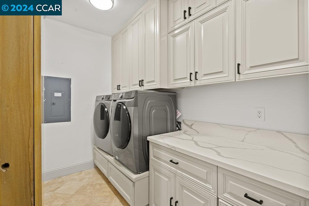 616 Sugarloaf Ct