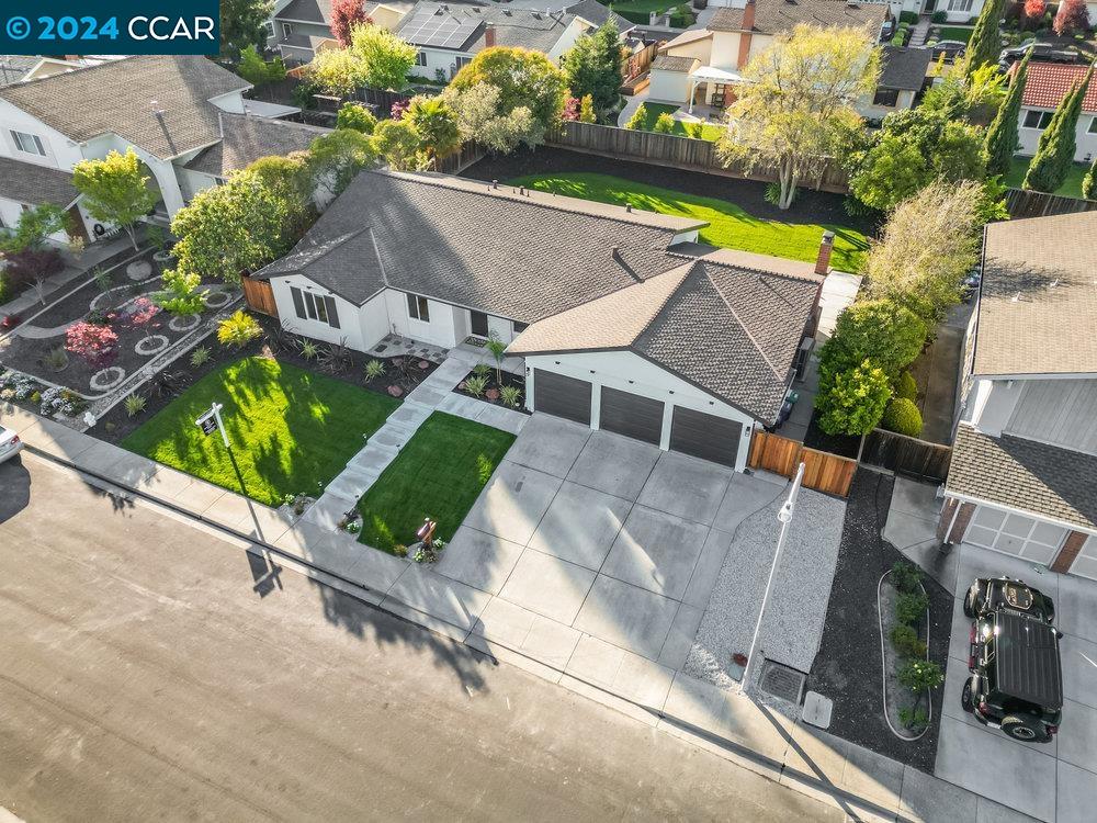 3712 Segovia Ct