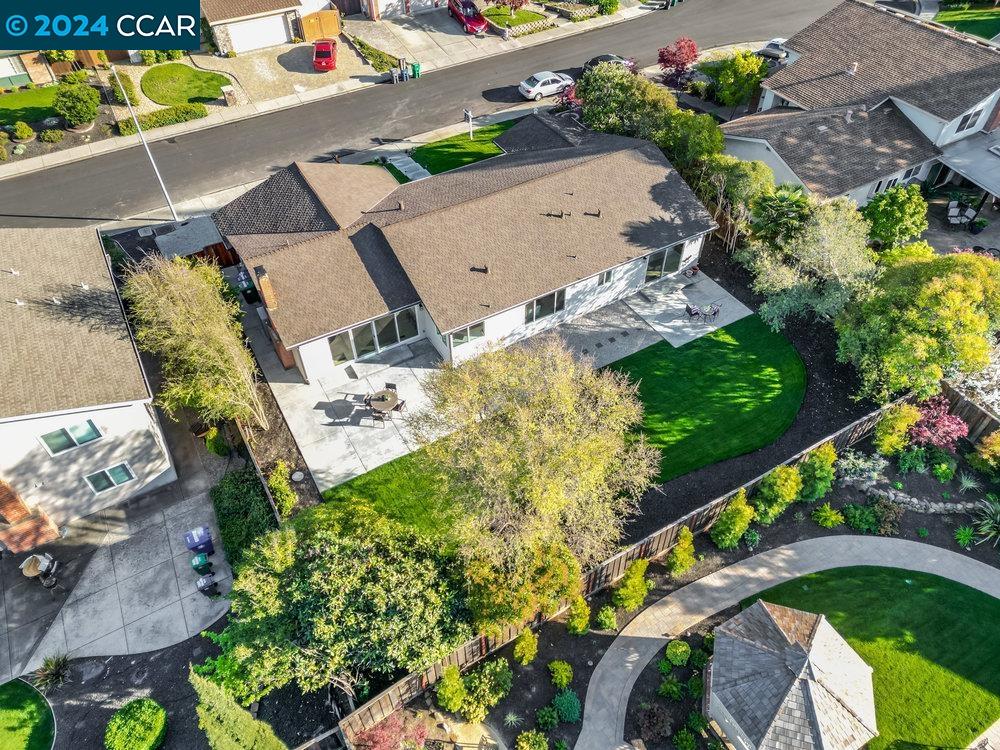 3712 Segovia Ct