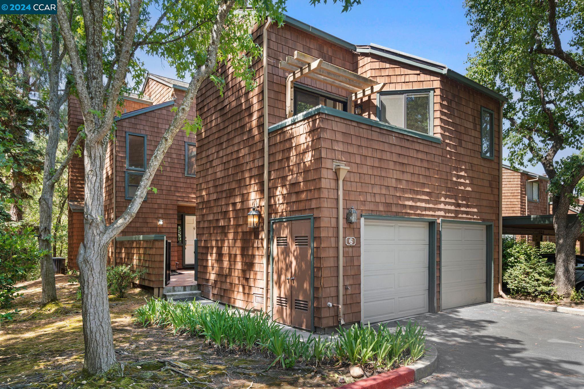 6 Harwich Walk