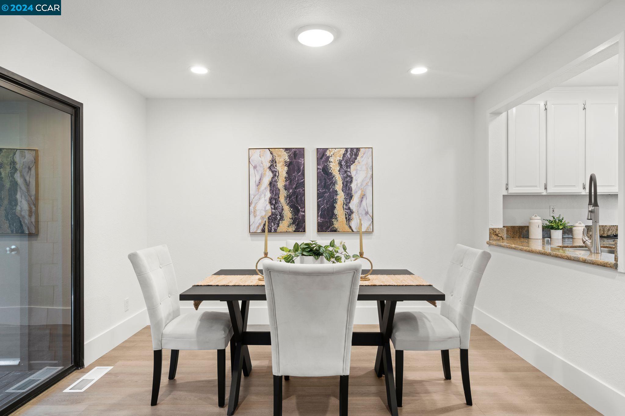 6 Harwich Walk