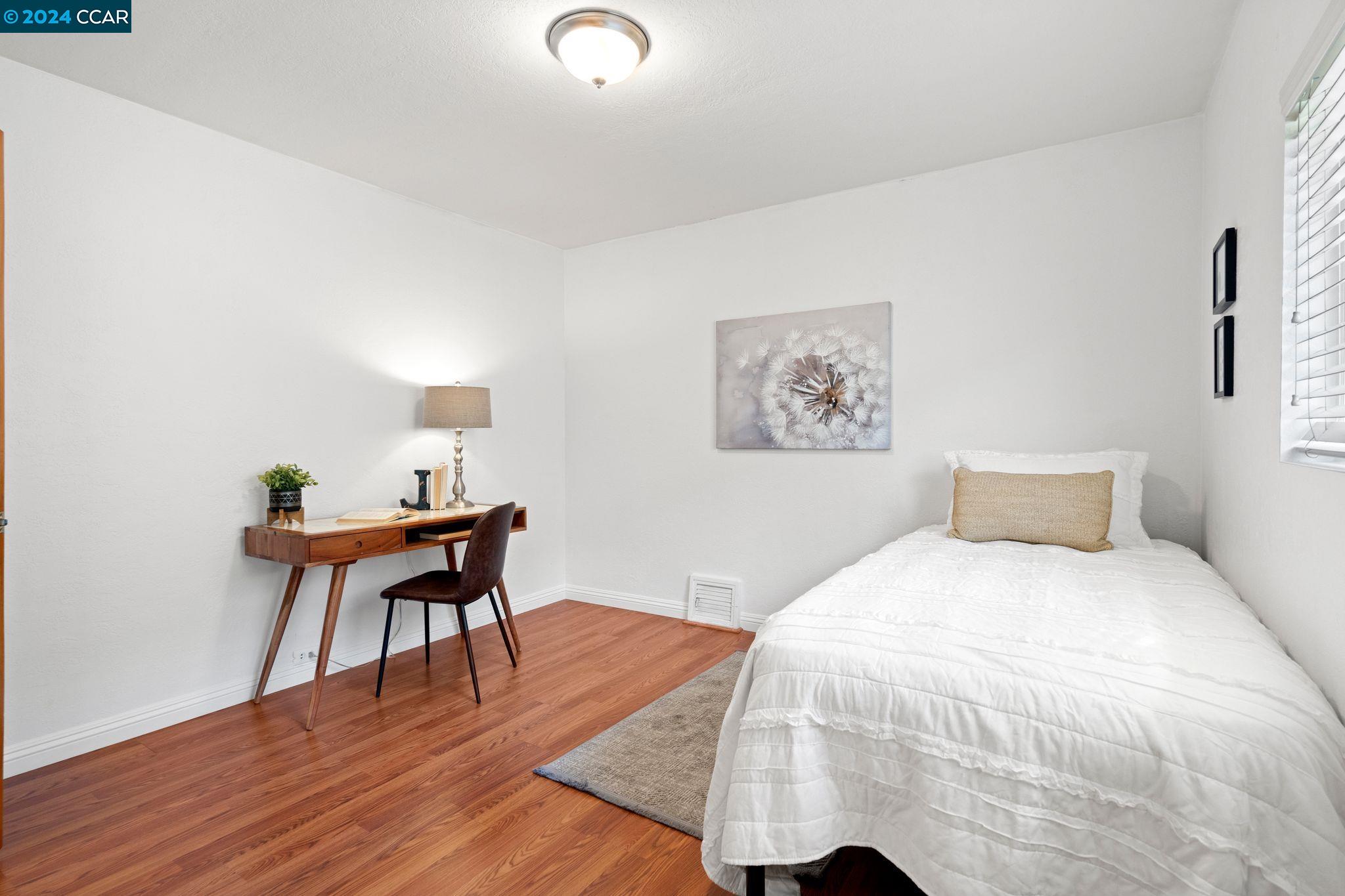1342 Broadway