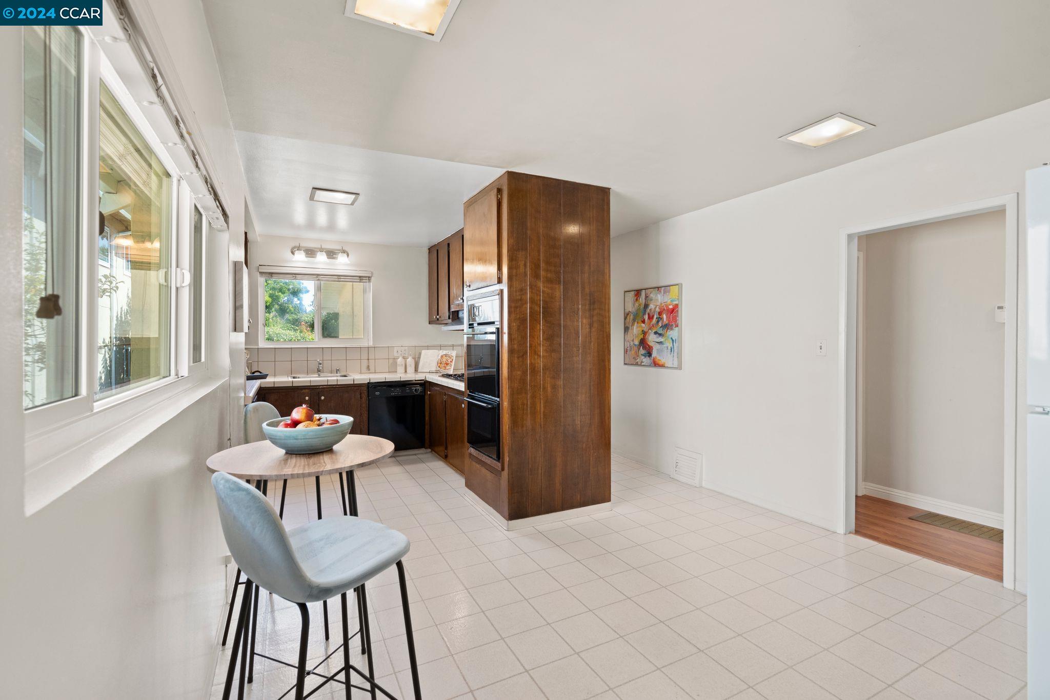 1342 Broadway