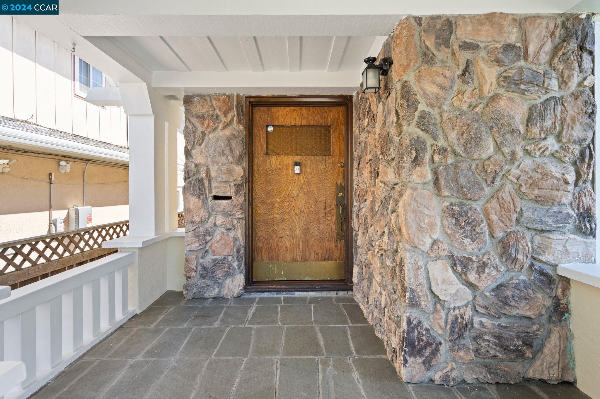 1342 Broadway