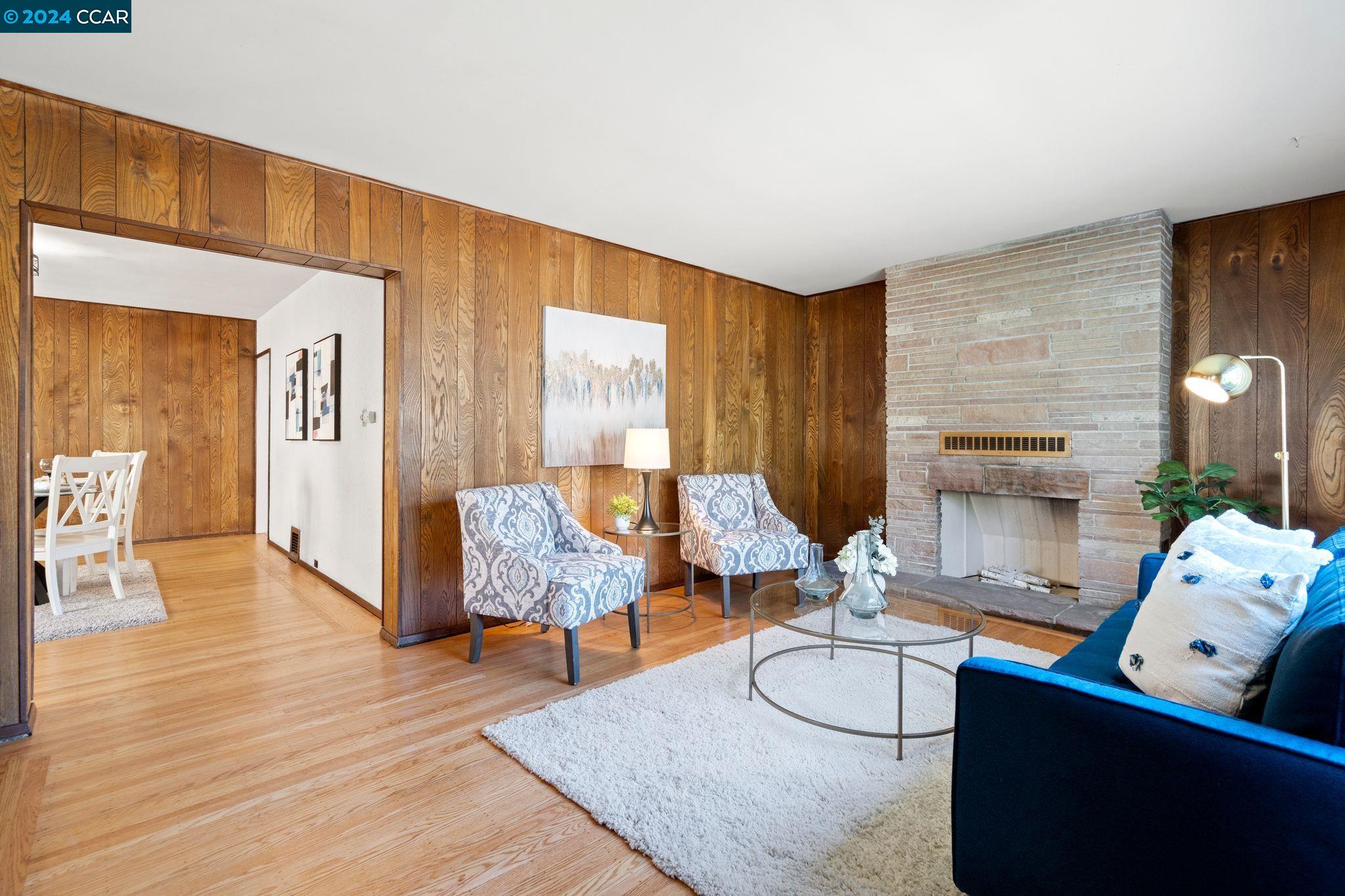 1342 Broadway