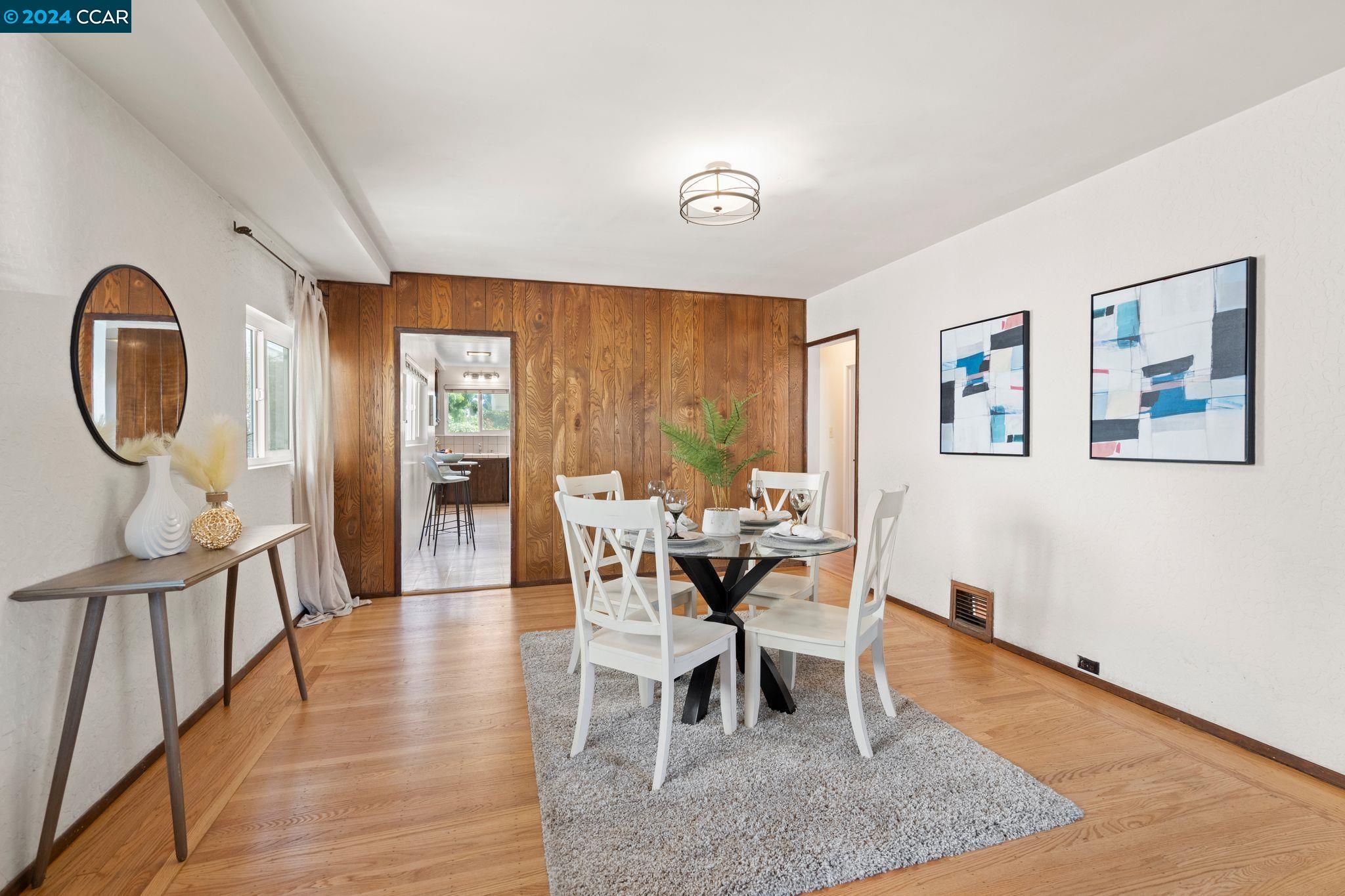 1342 Broadway