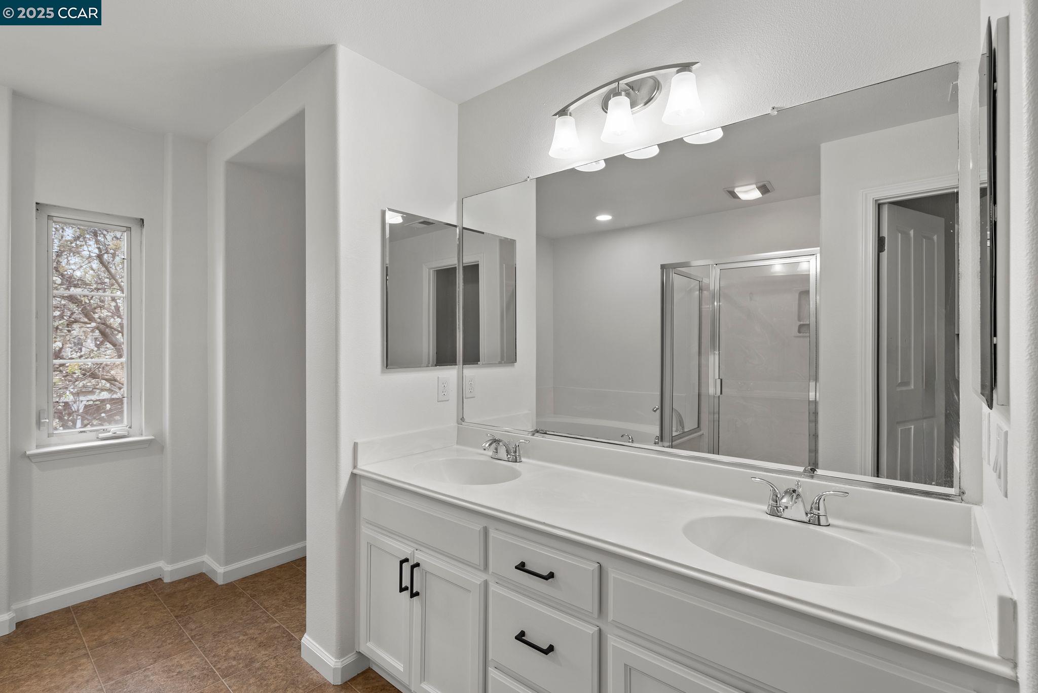 2472 Basswood Dr