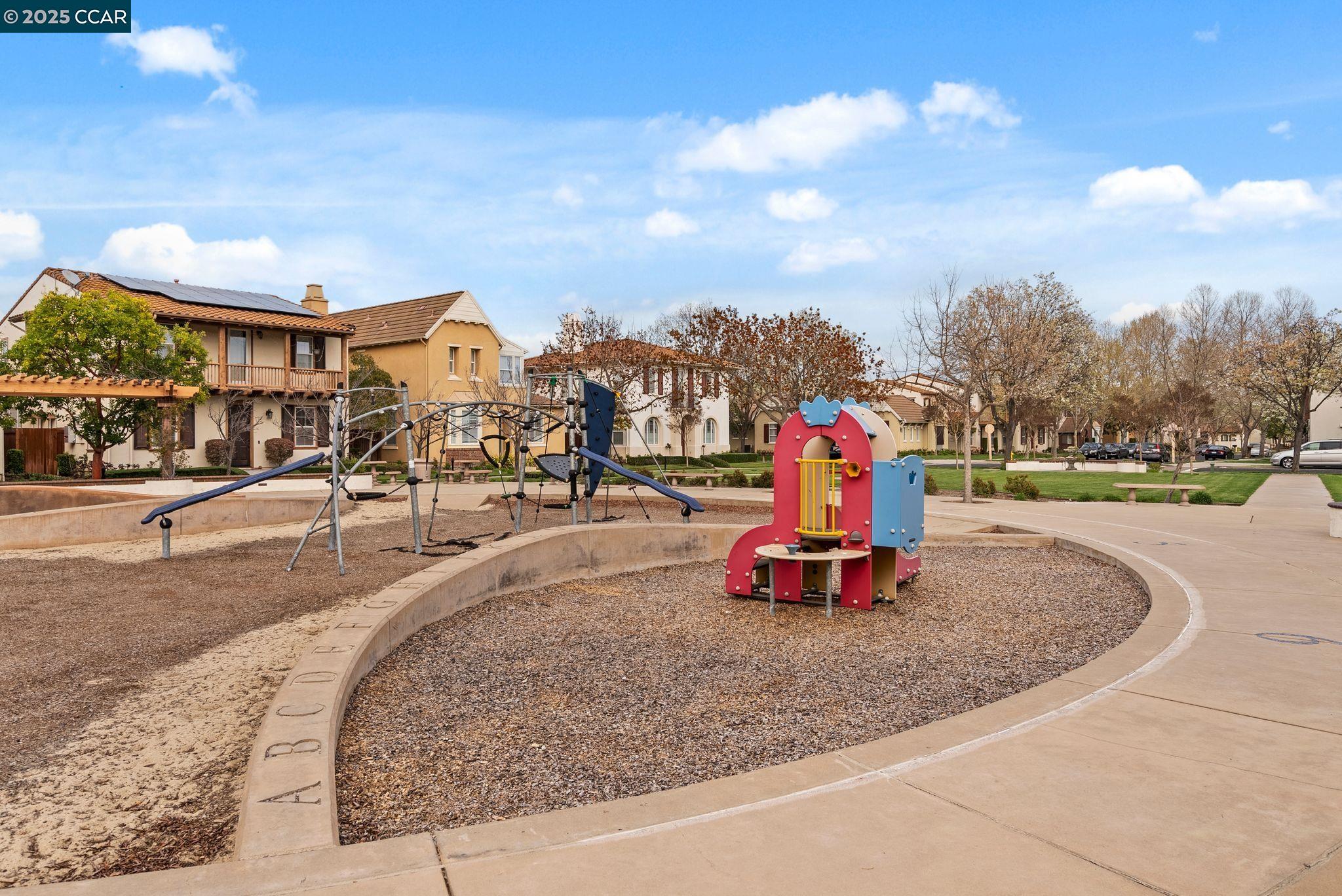 2472 Basswood Dr