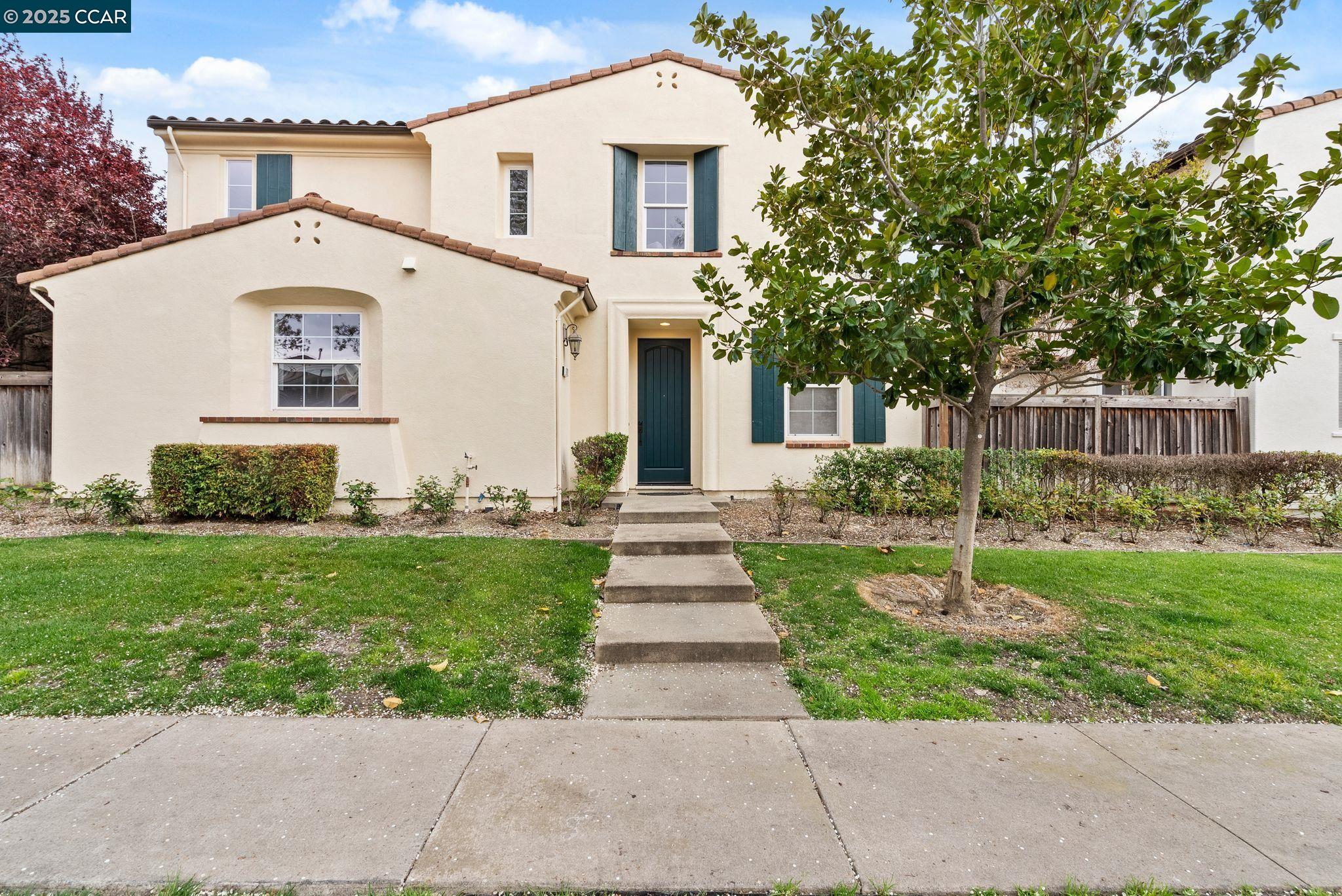 2472 Basswood Dr
