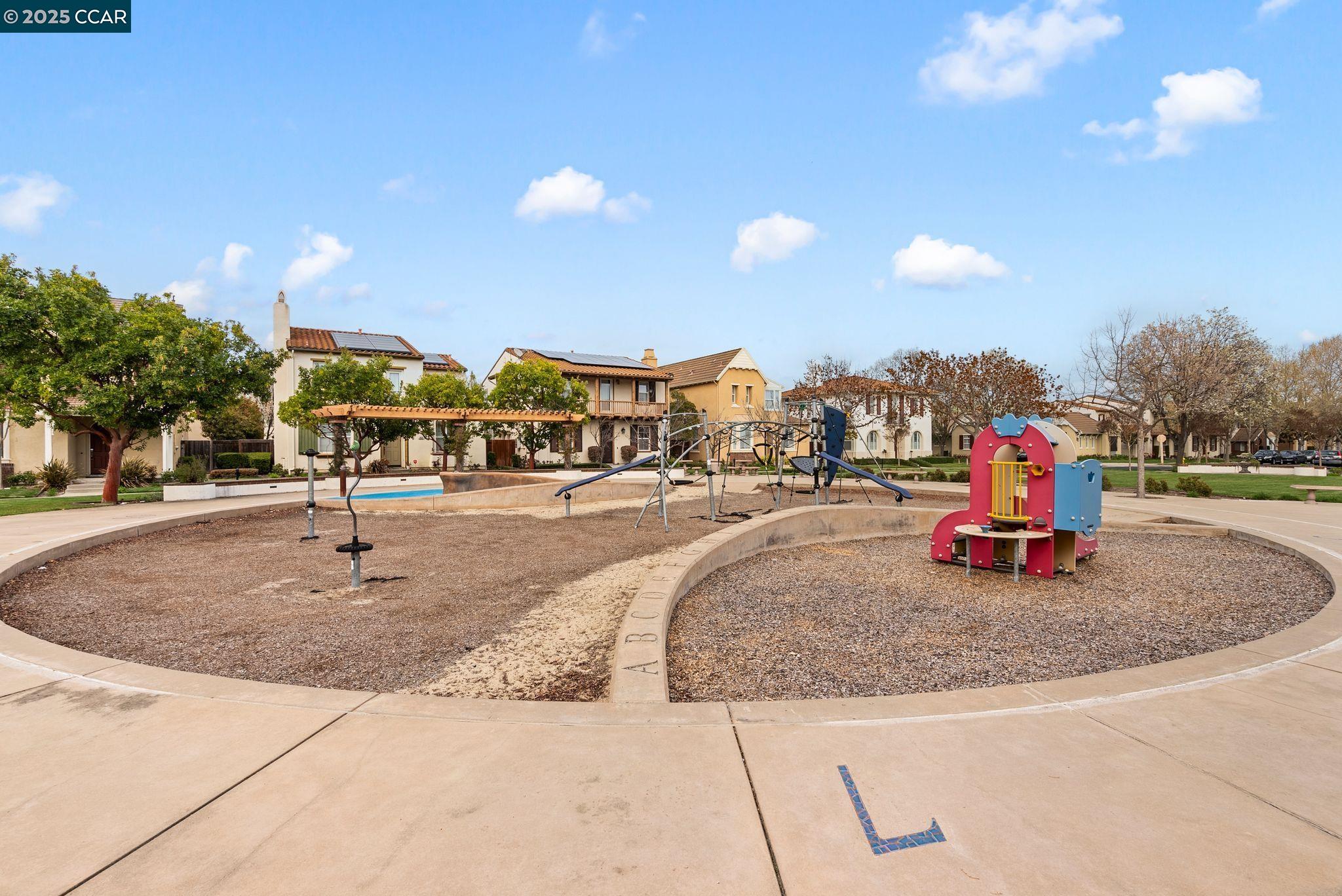 2472 Basswood Dr