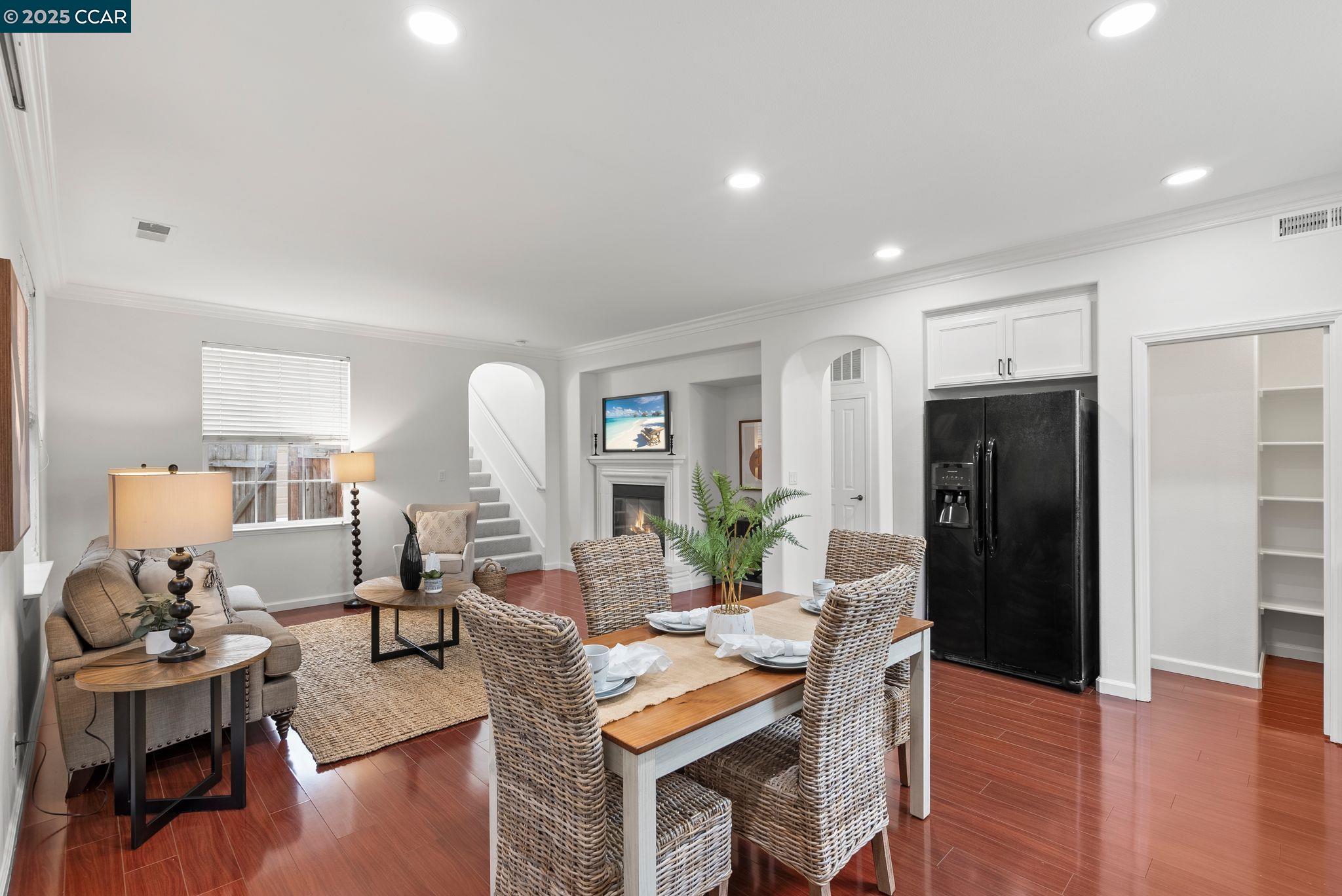 2472 Basswood Dr
