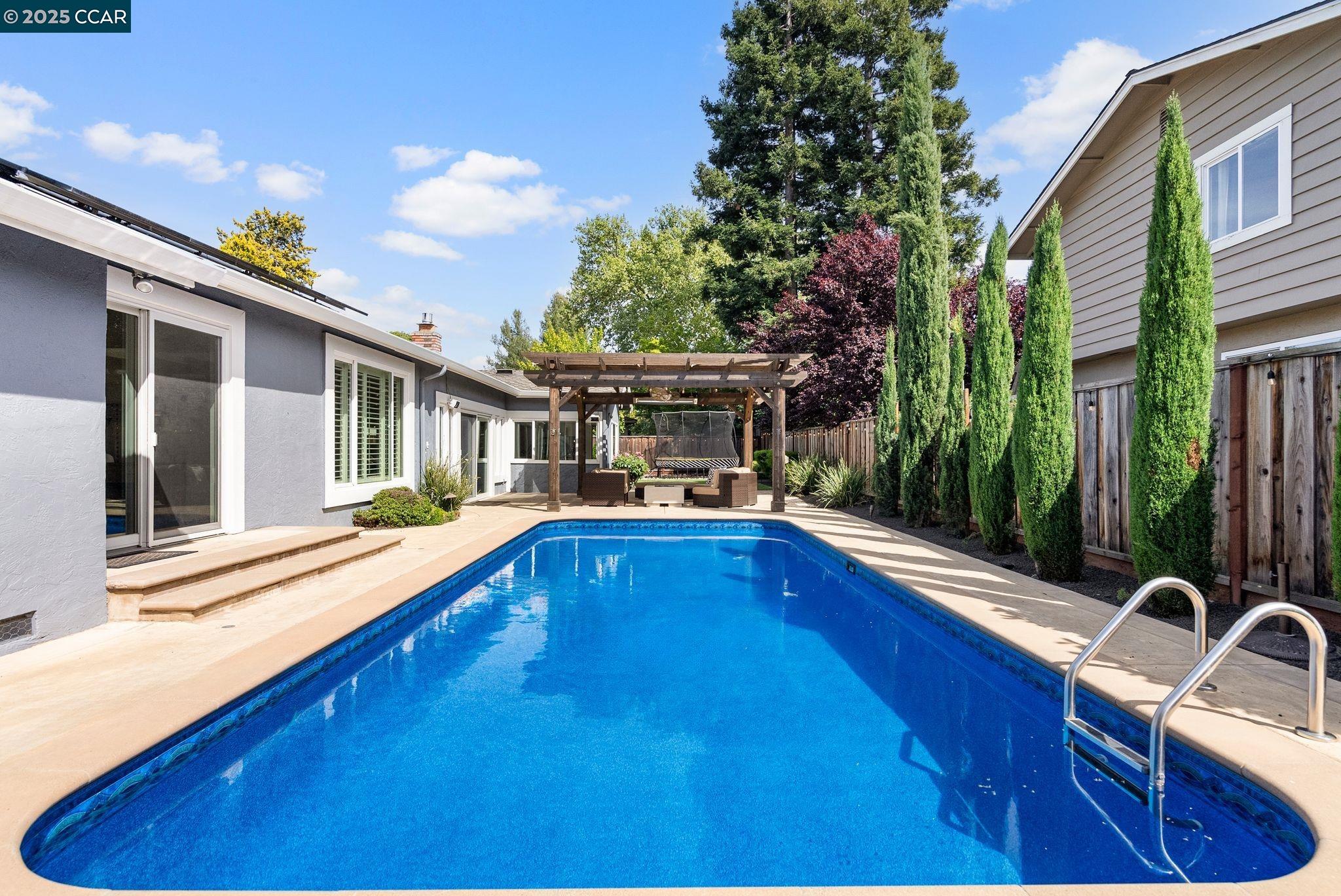 1501 Harlan Dr