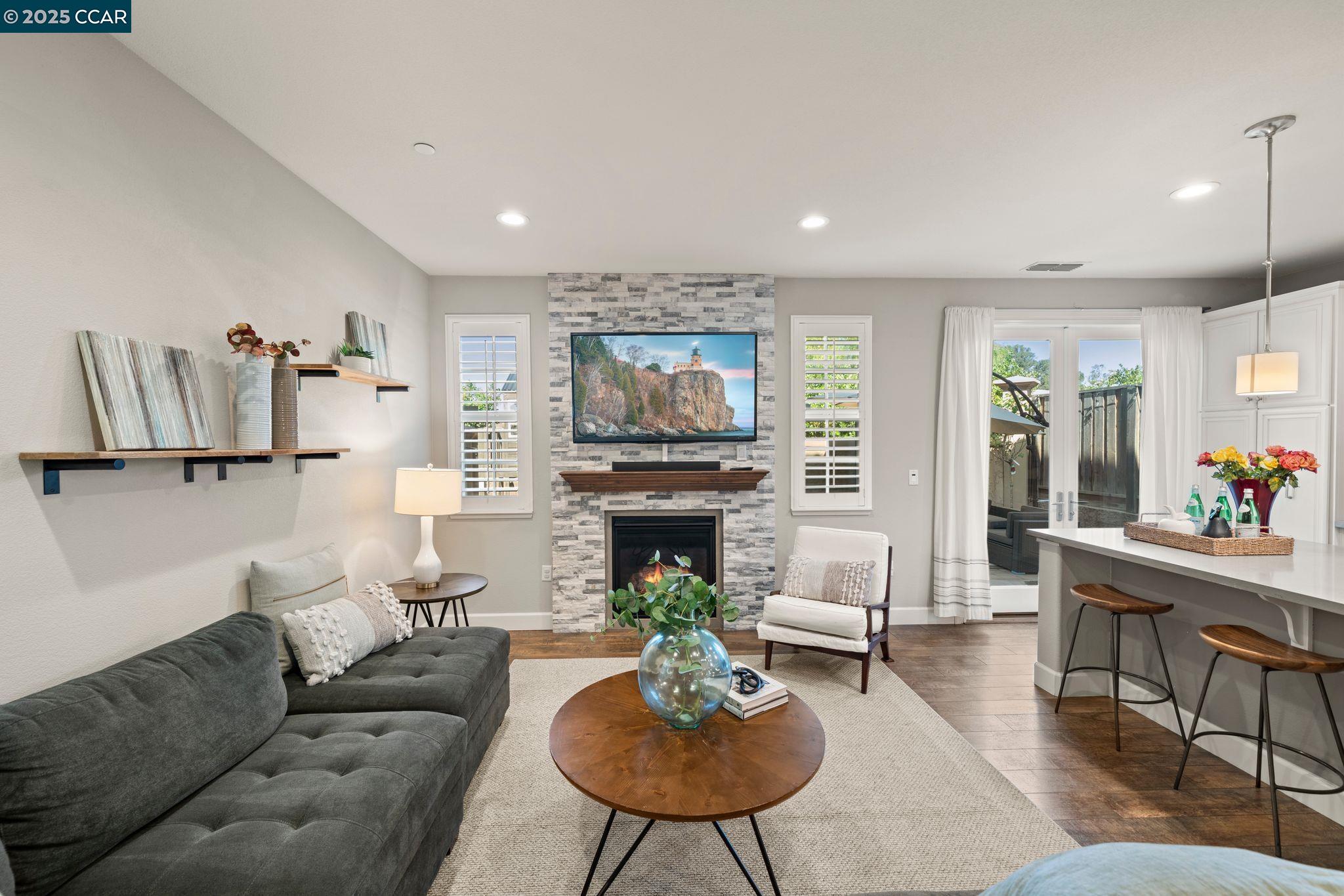 110 Elworthy Ranch Dr