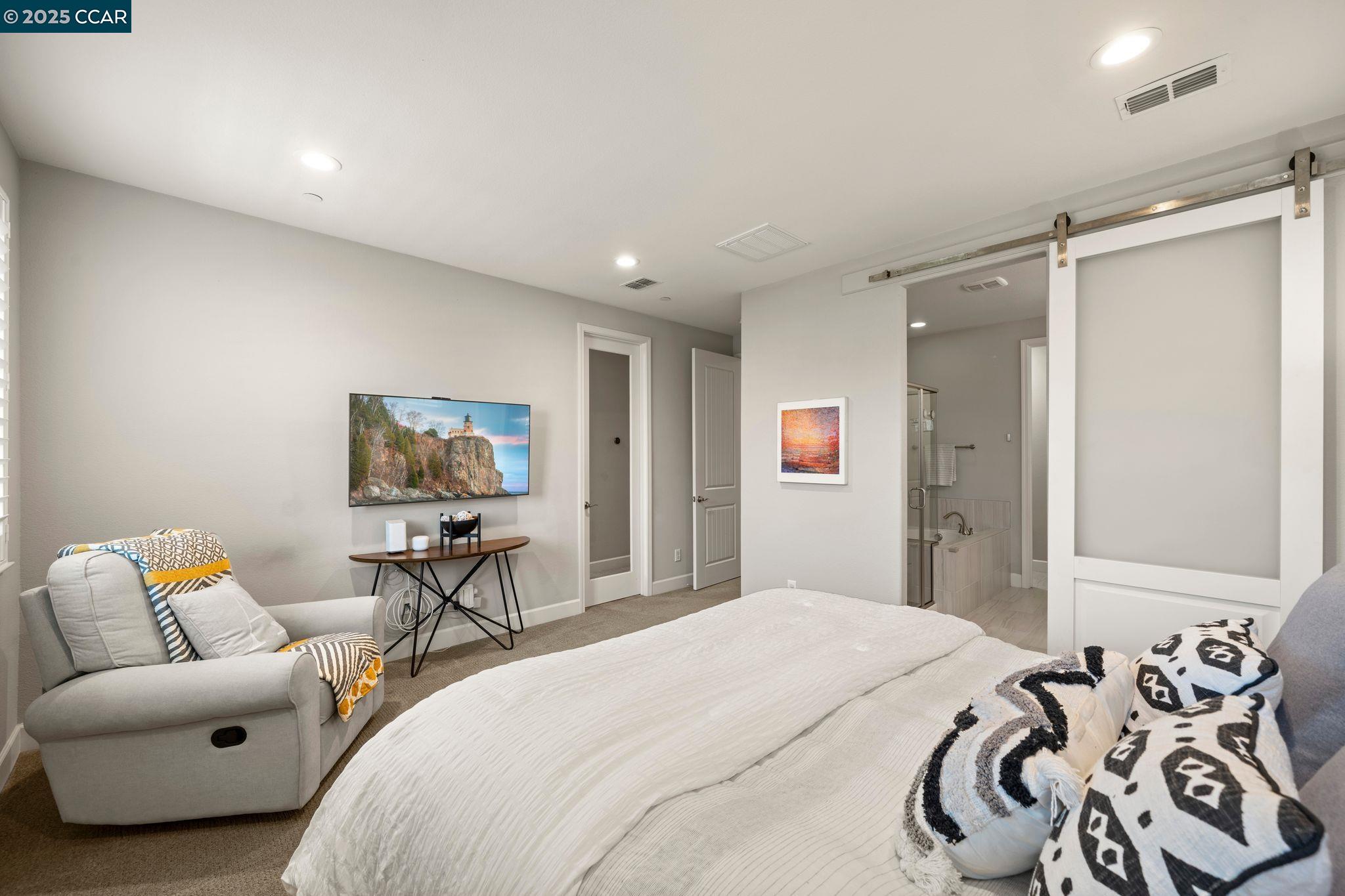 110 Elworthy Ranch Dr