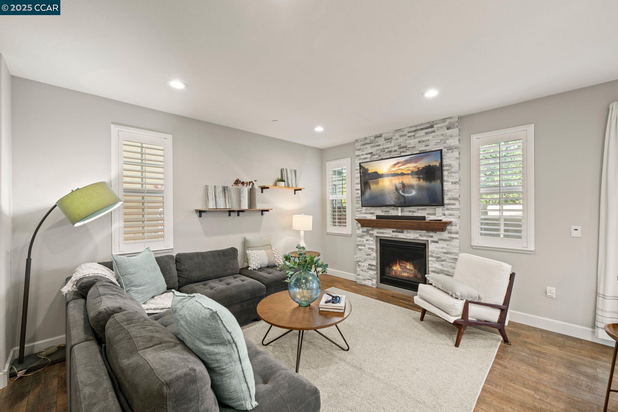 110 Elworthy Ranch Dr