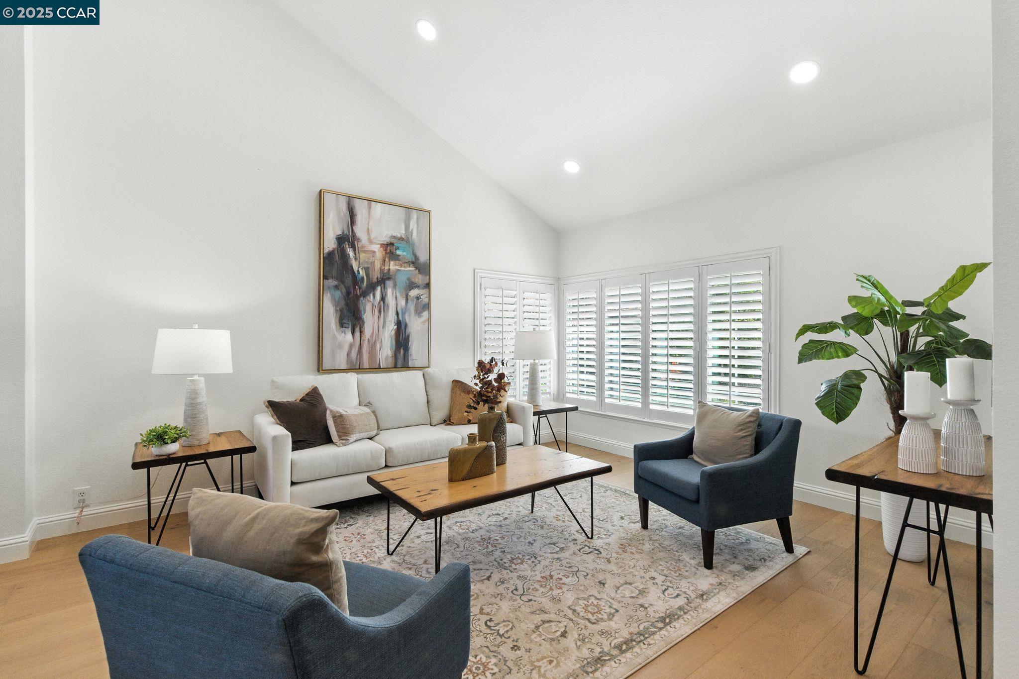 316 Valley High Dr