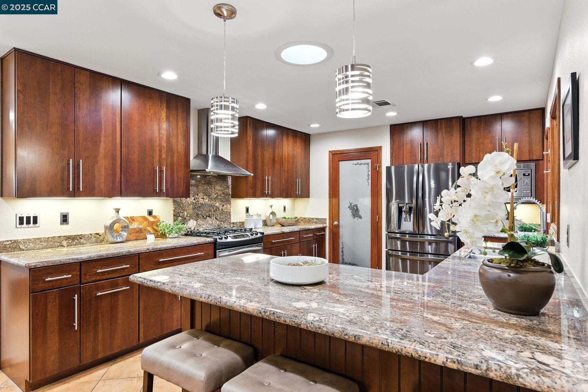 15 Ardmore Ct