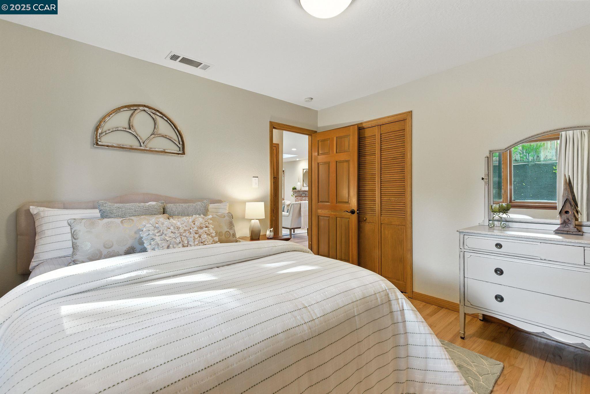 15 Ardmore Ct