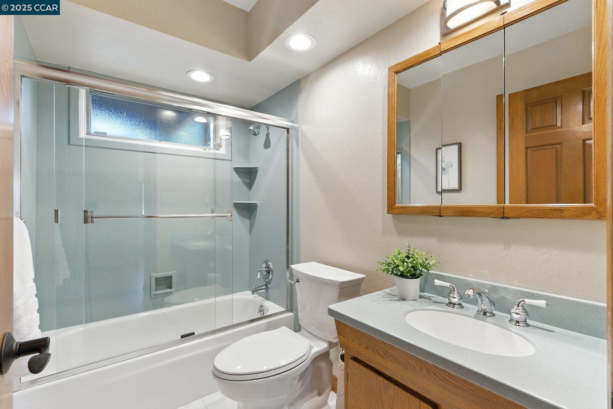 15 Ardmore Ct