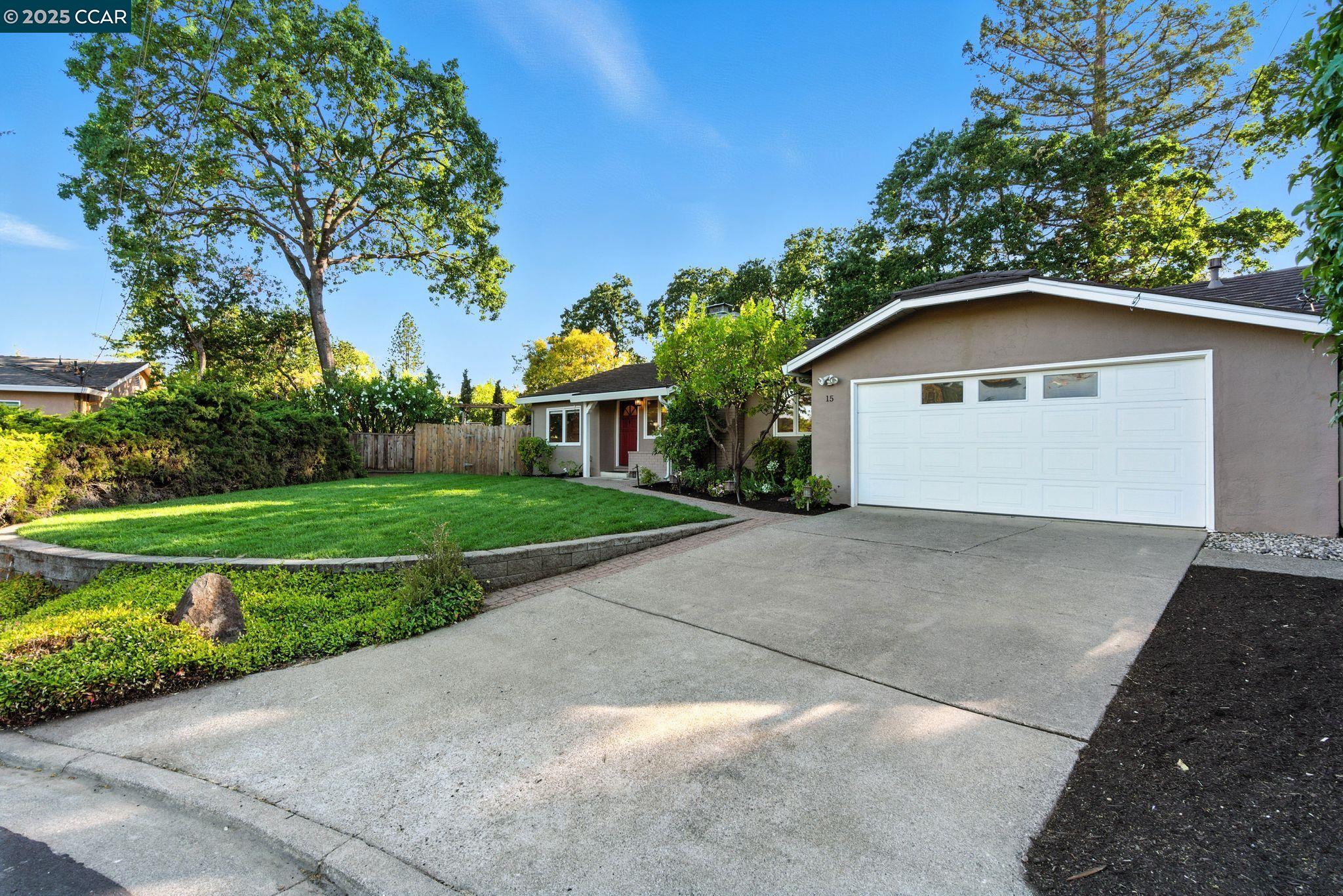 15 Ardmore Ct
