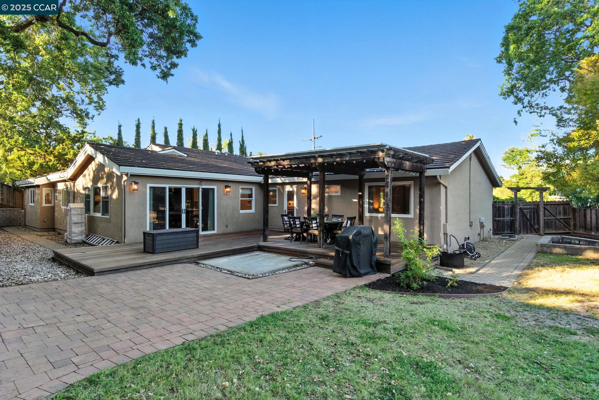 15 Ardmore Ct