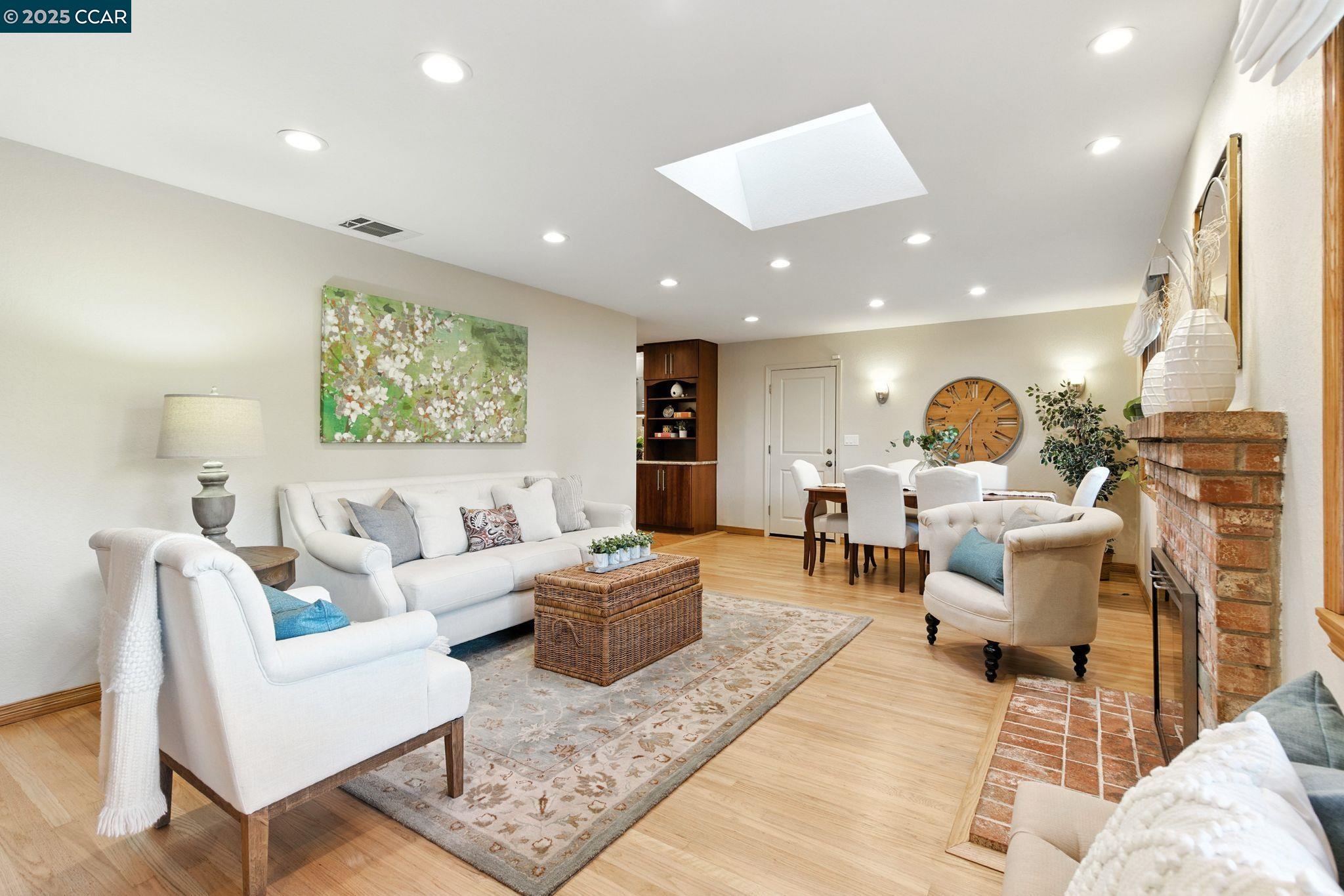 15 Ardmore Ct