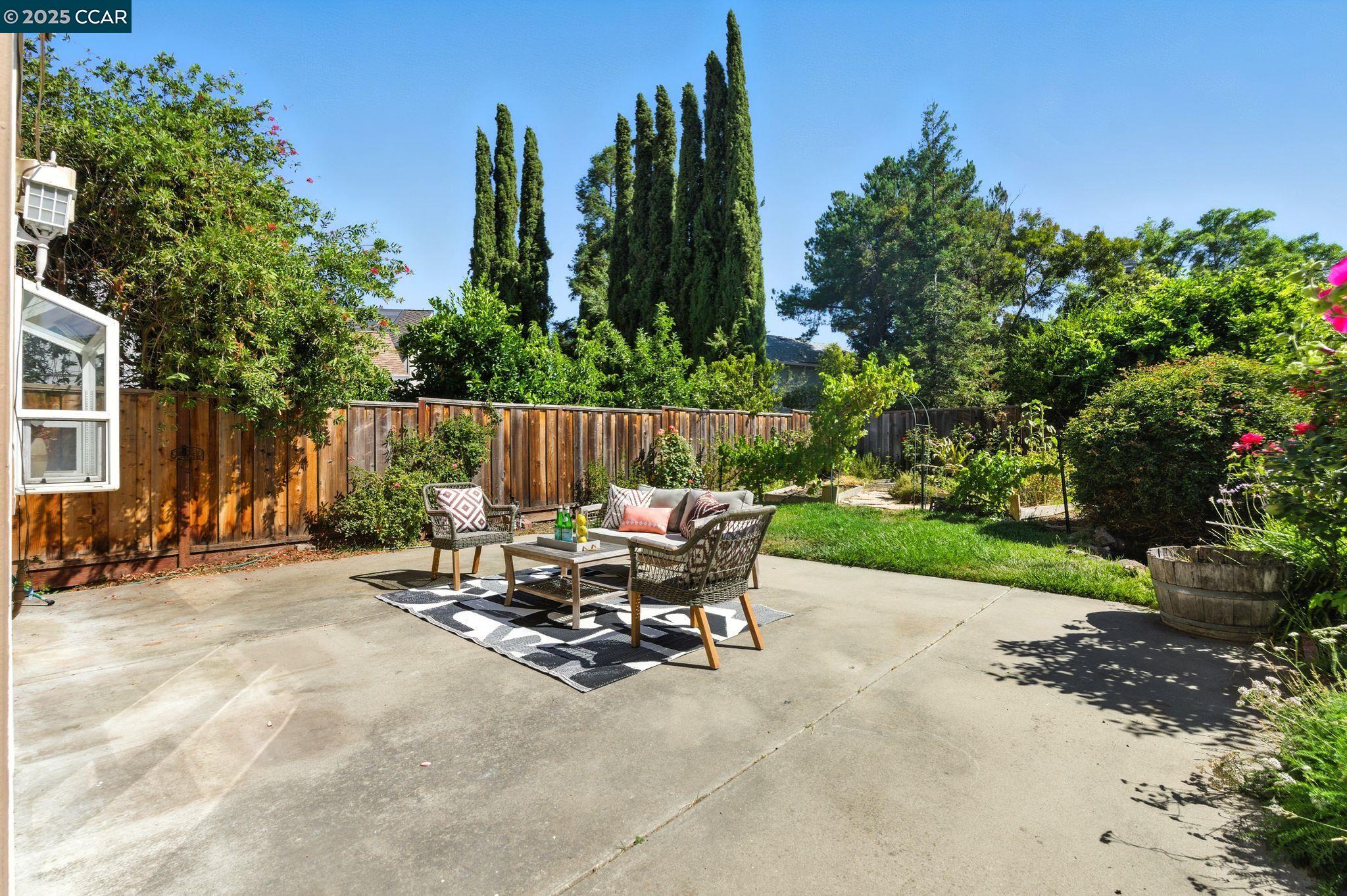 1817 Sinclair Dr