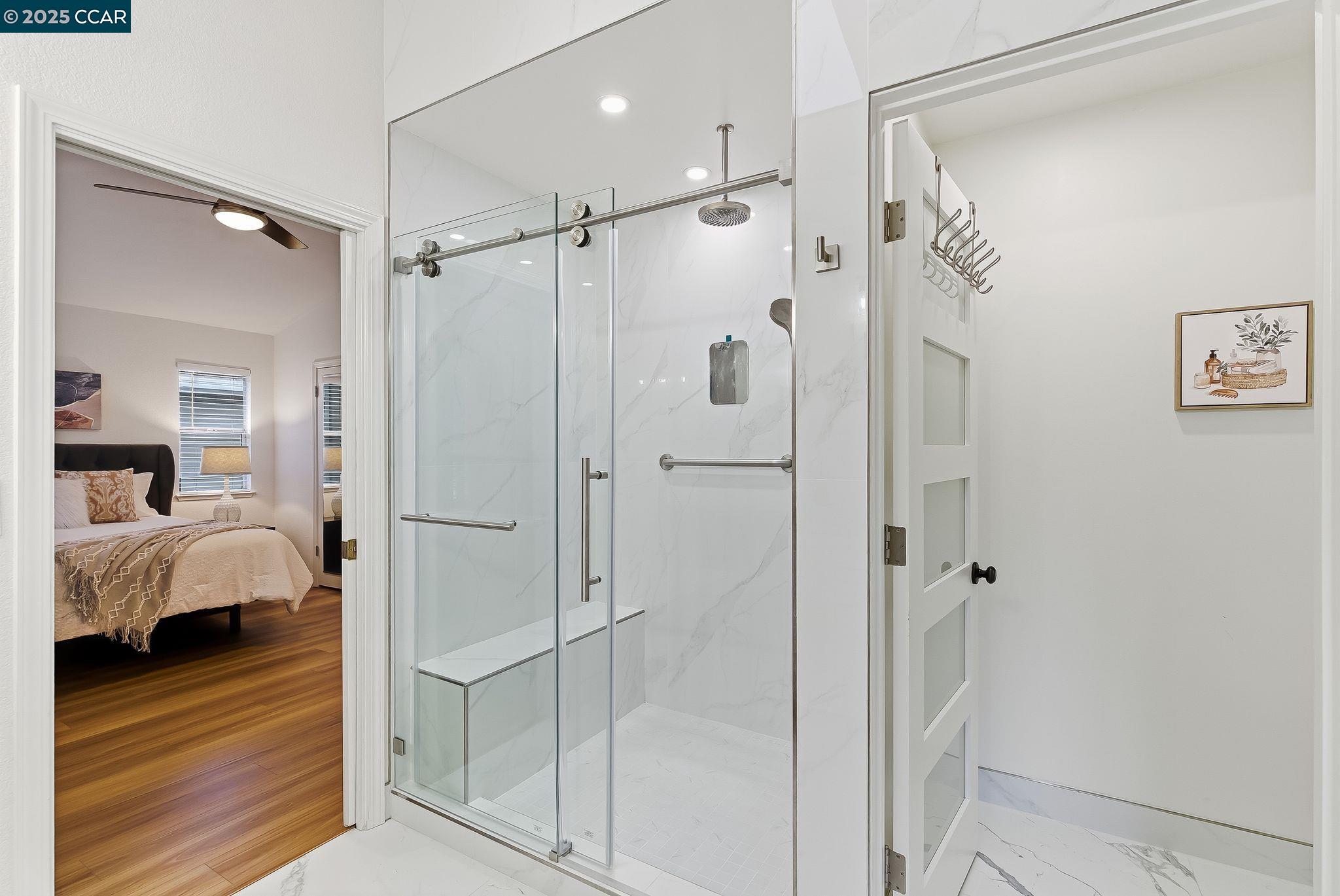 39 Elmwood Dr