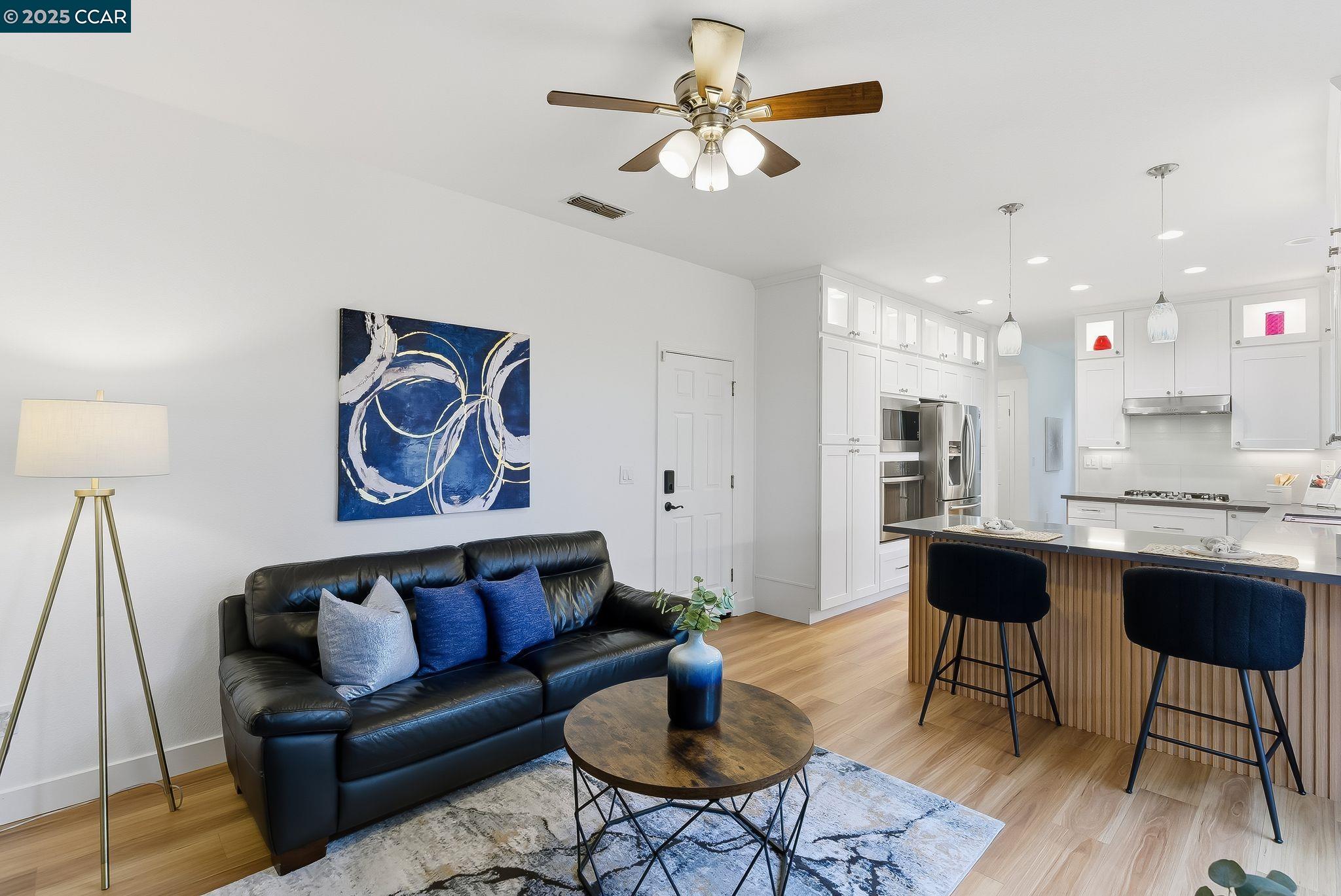39 Elmwood Dr