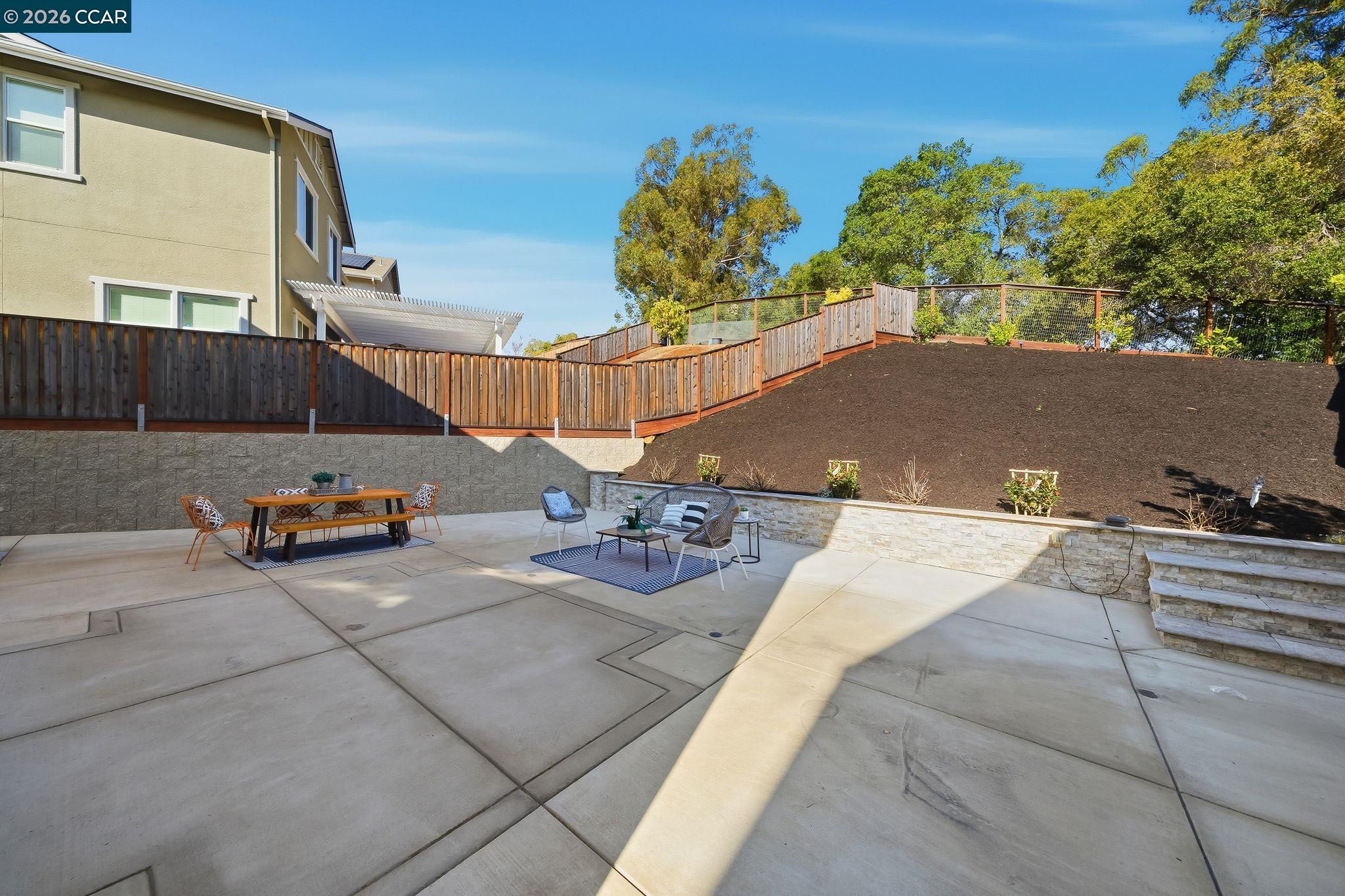 4827 Roberts Ct