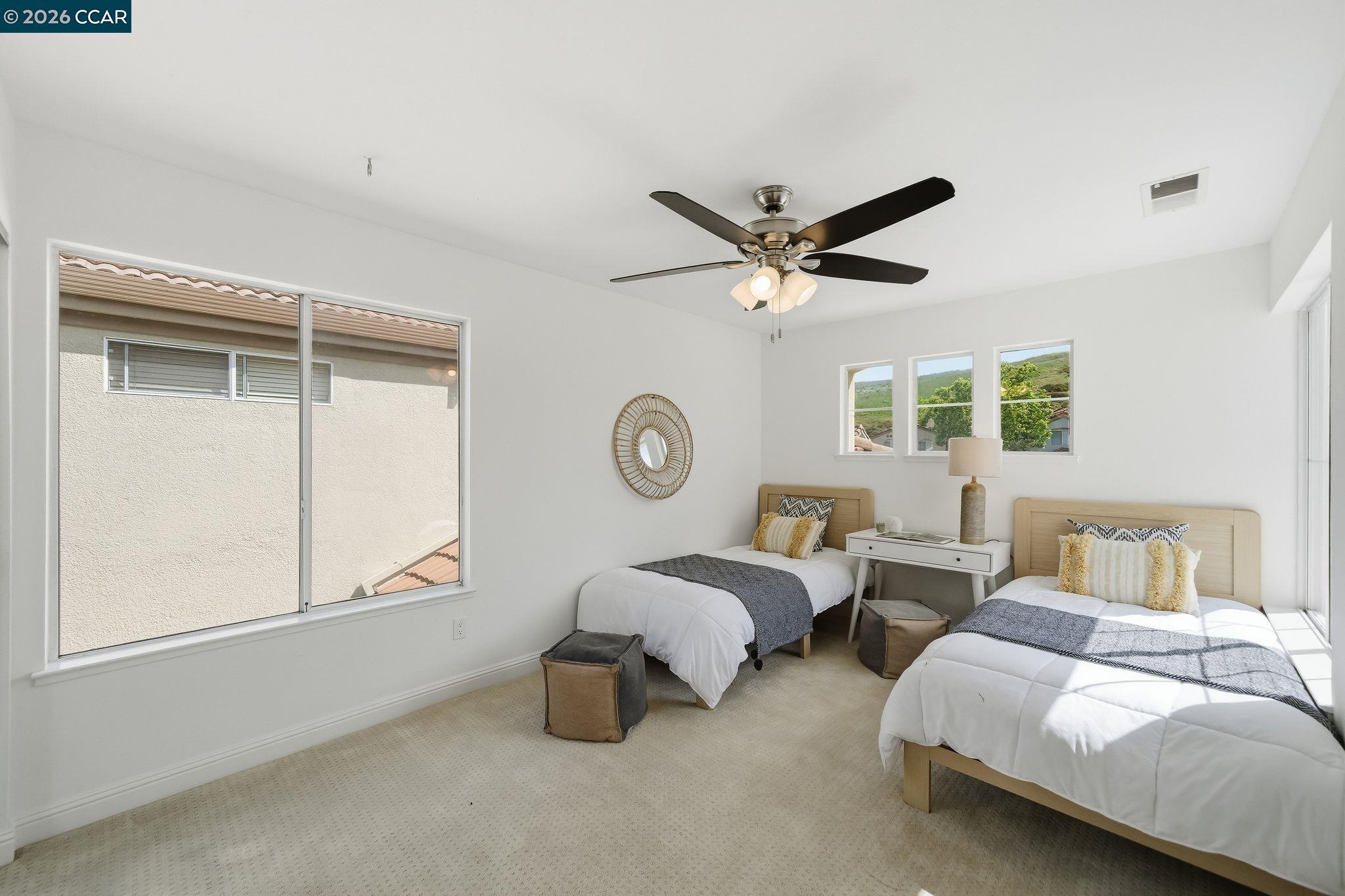 908 Vista Pointe Dr