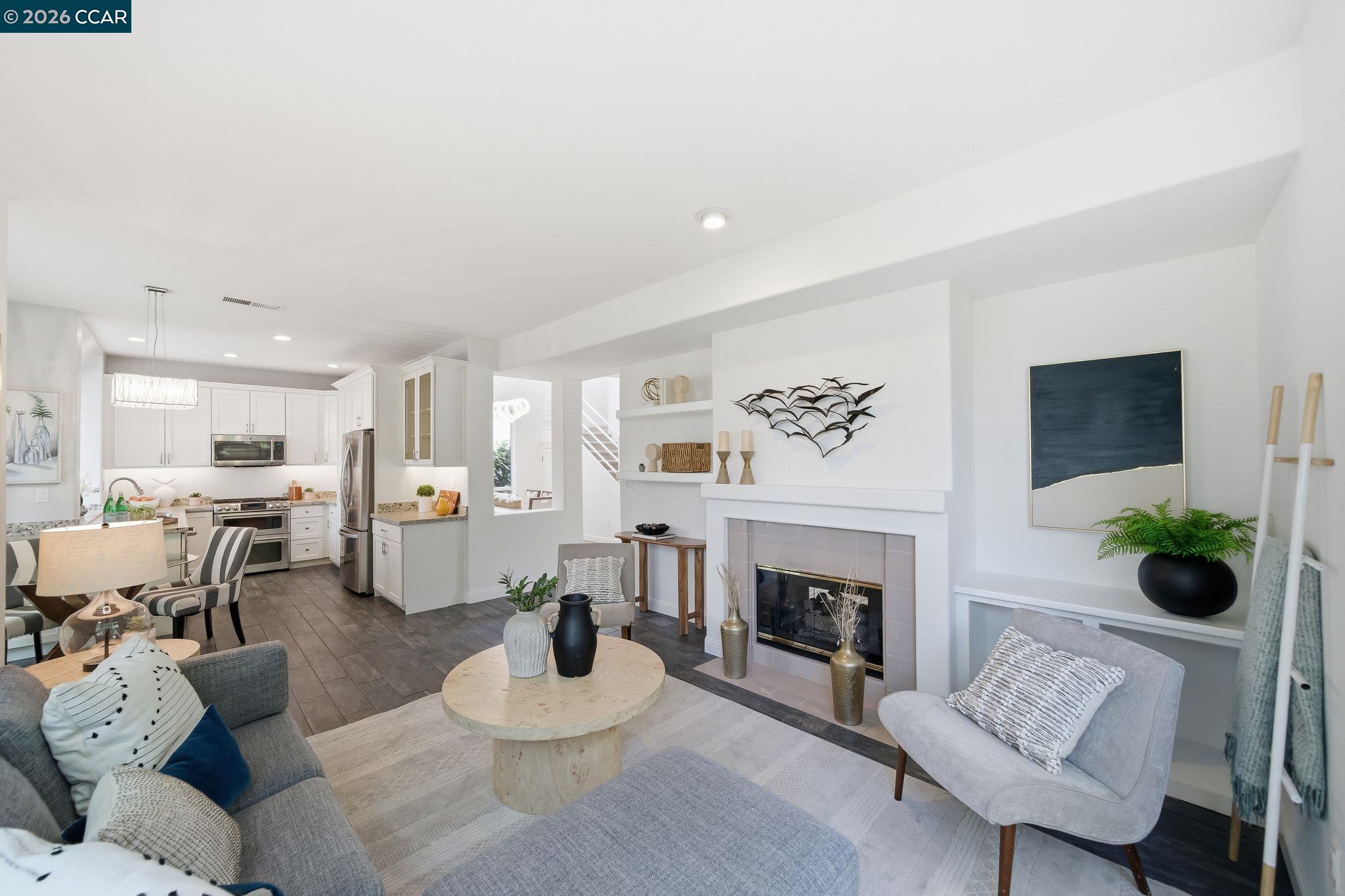 908 Vista Pointe Dr